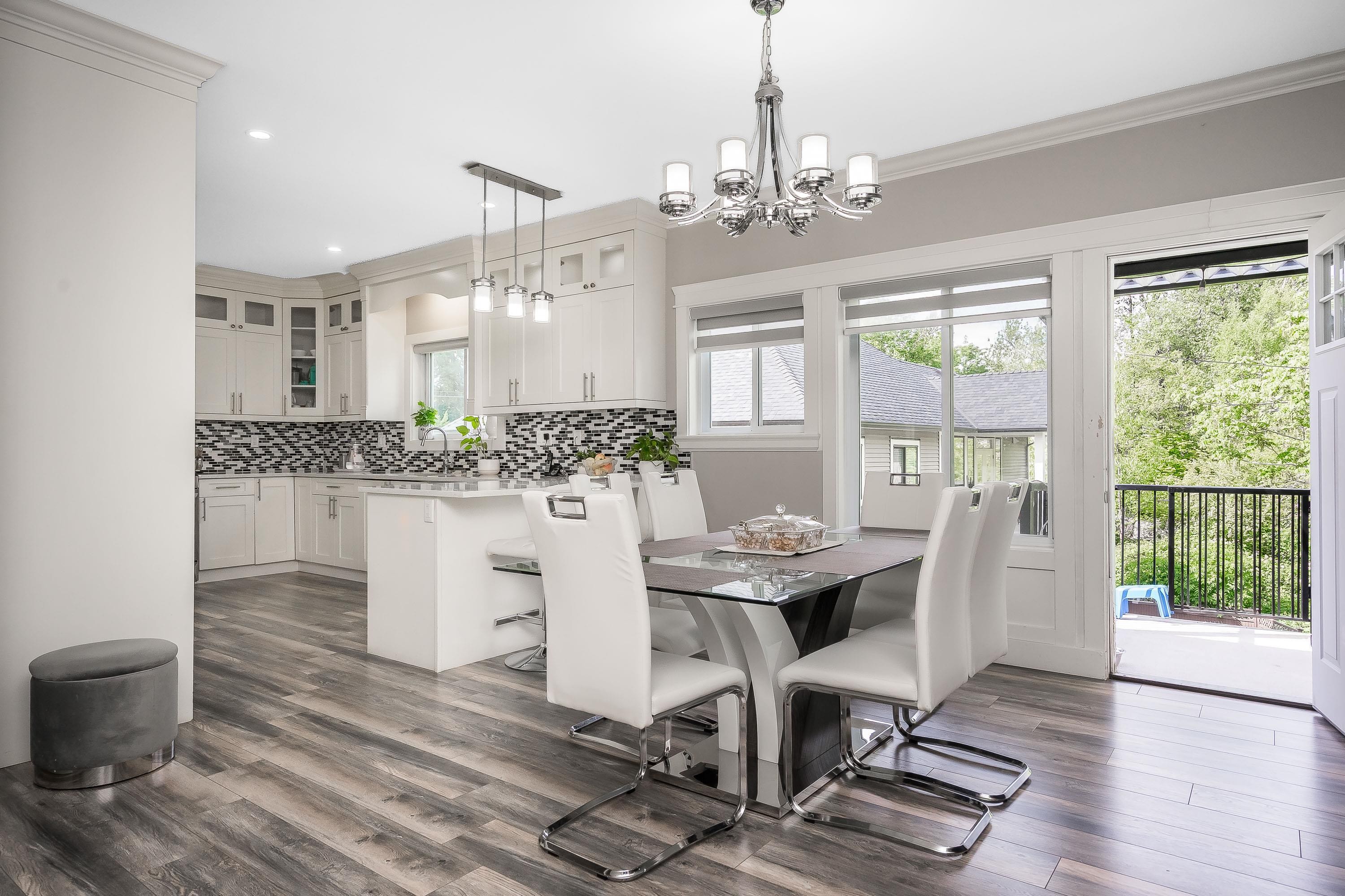 









33993


Mcphee

Place,
Mission,




BC
V2V 0E7

