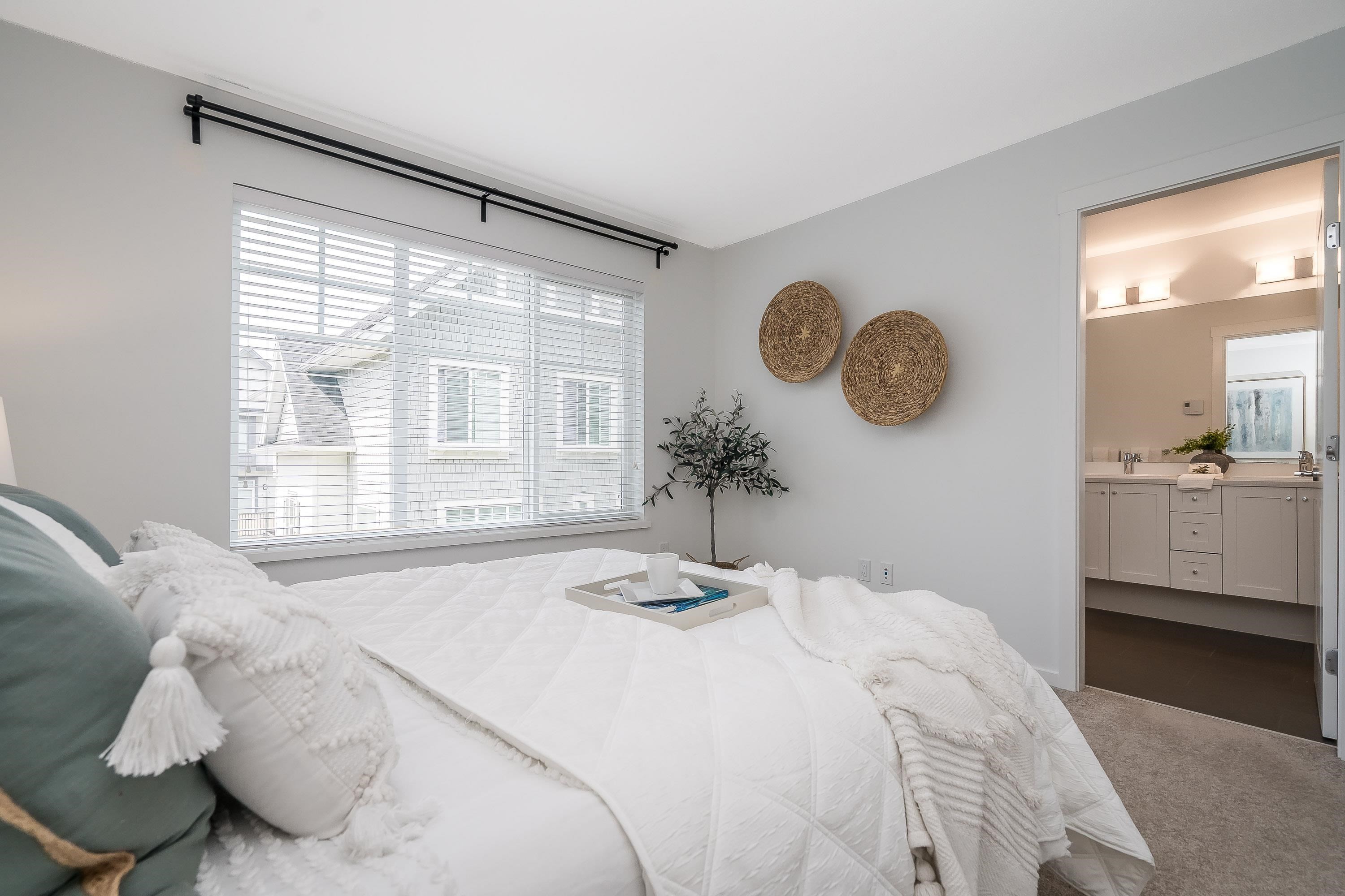 









15850


85

Avenue, 105,
Surrey,




BC
V4N 6W2

