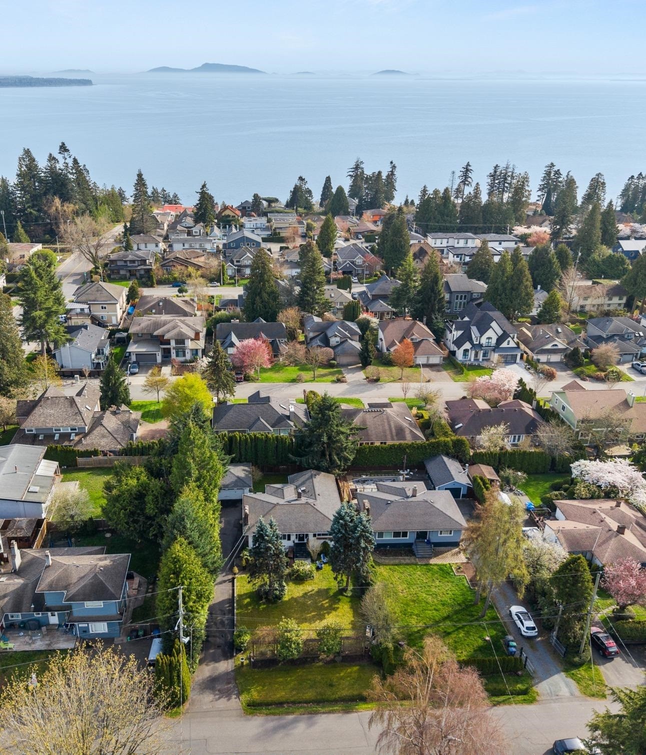 









13558


15

Avenue,
Surrey,




BC
V4A 1L2

