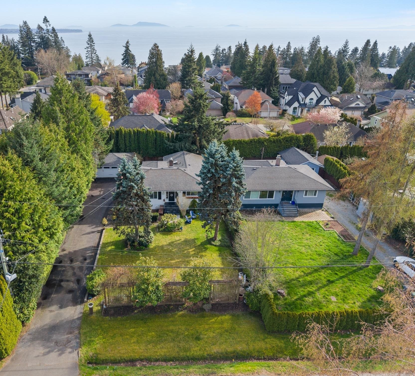 









13558


15

Avenue,
Surrey,




BC
V4A 1L2

