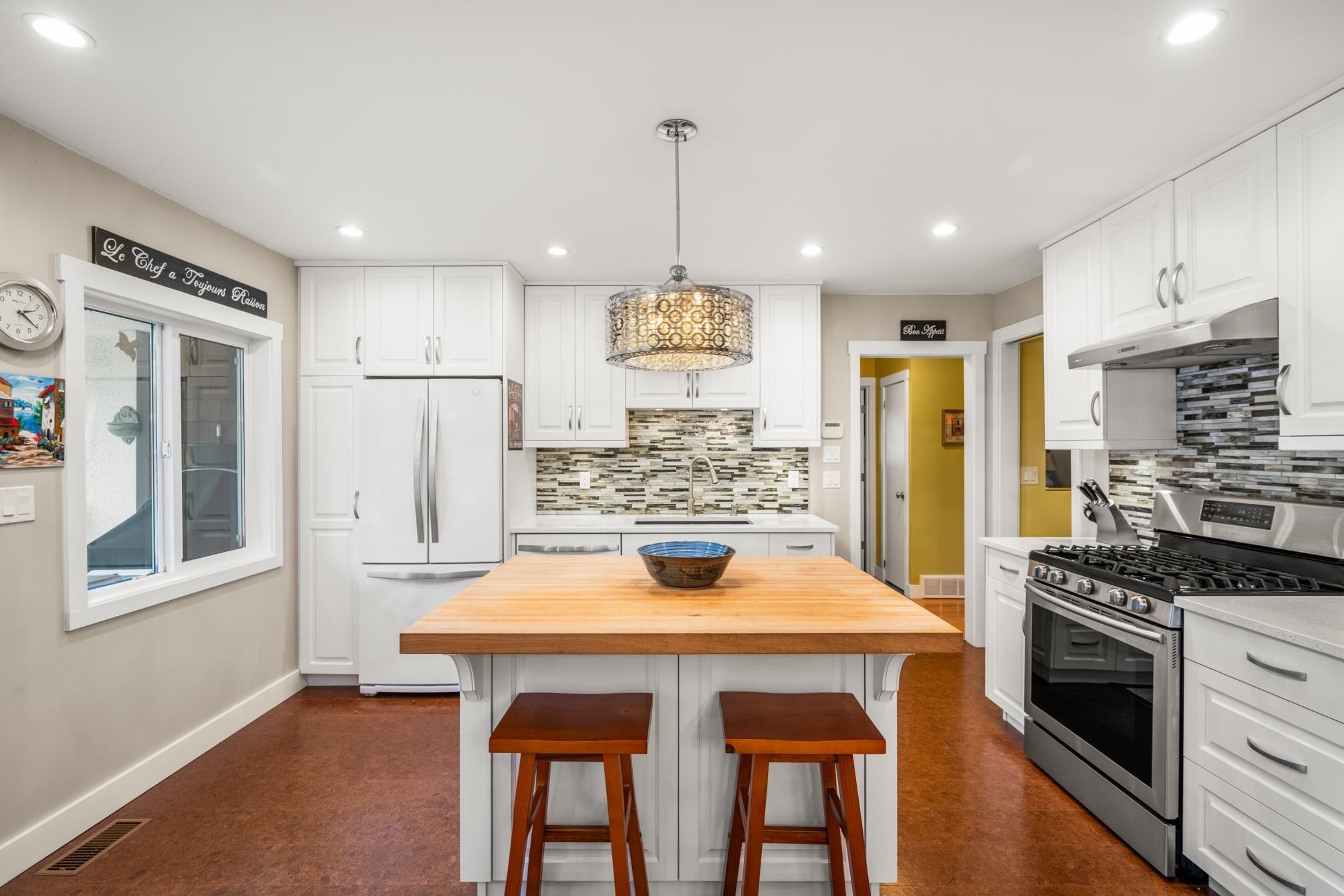 









13558


15

Avenue,
Surrey,




BC
V4A 1L2

