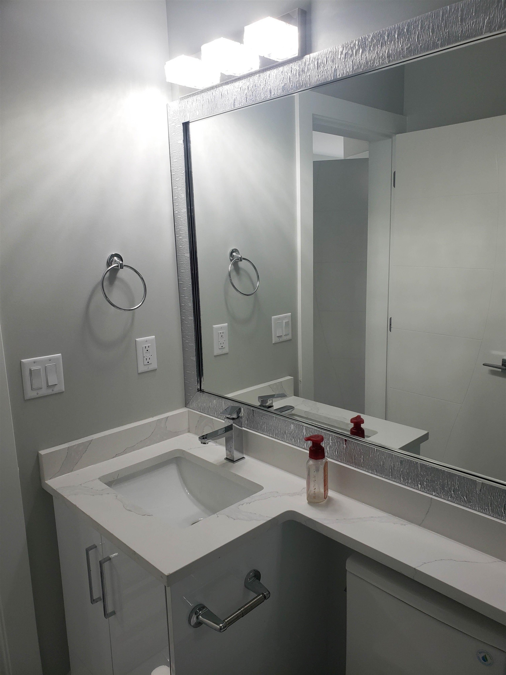 









34007


Barker

Court,
Mission,




BC
V2V 6B2

