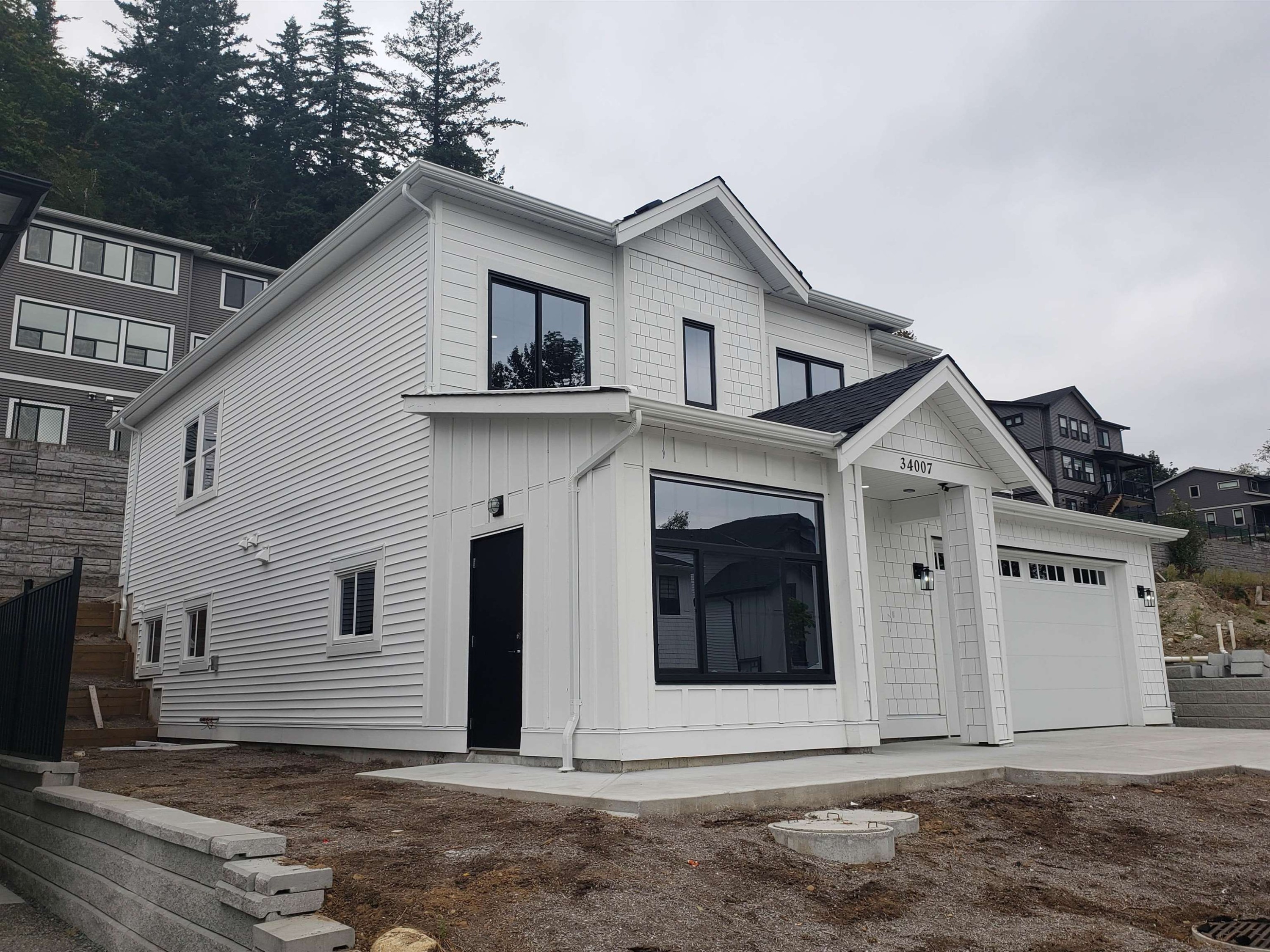 









34007


Barker

Court,
Mission,




BC
V2V 6B2

