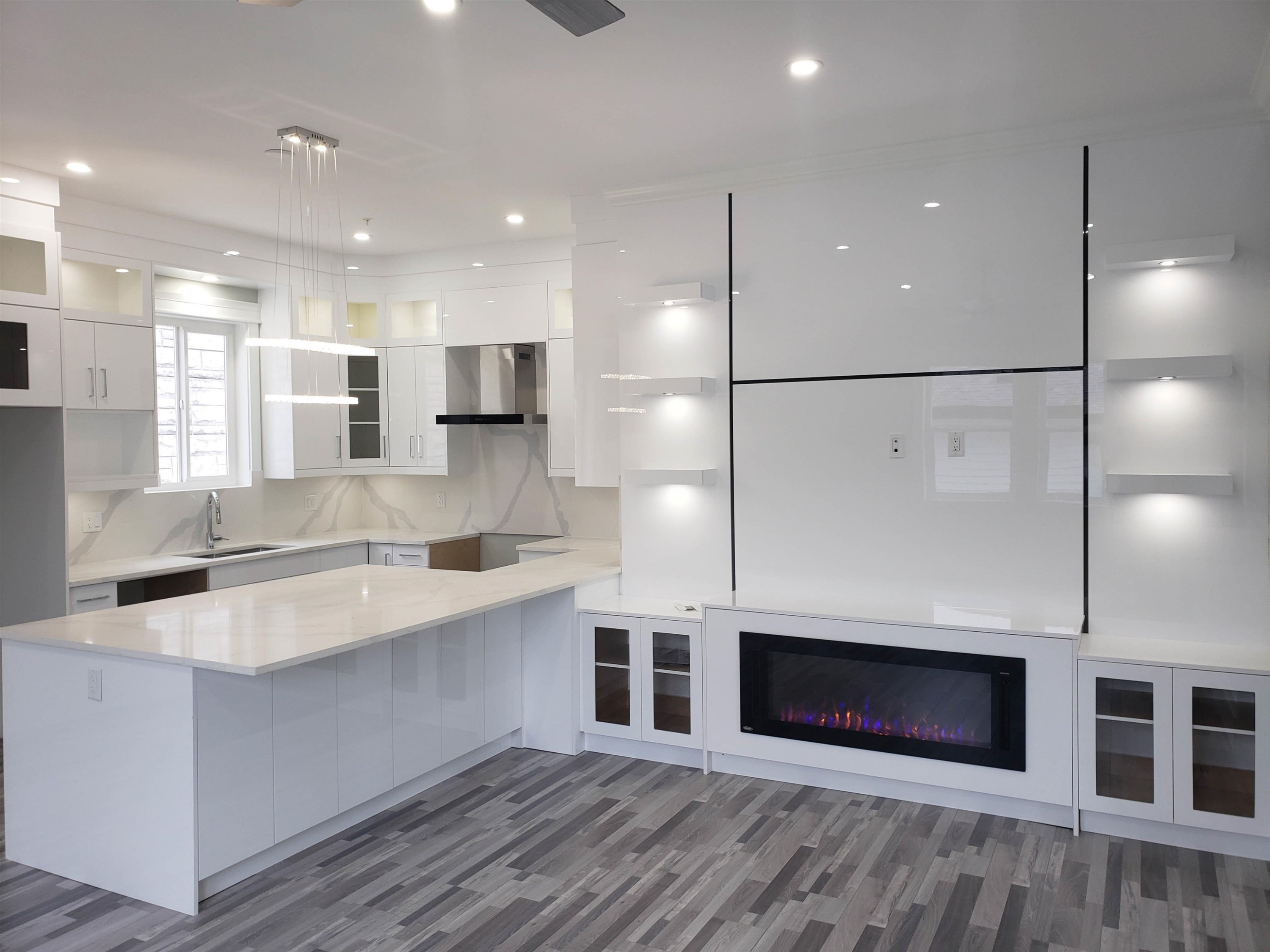 









34007


Barker

Court,
Mission,




BC
V2V 6B2

