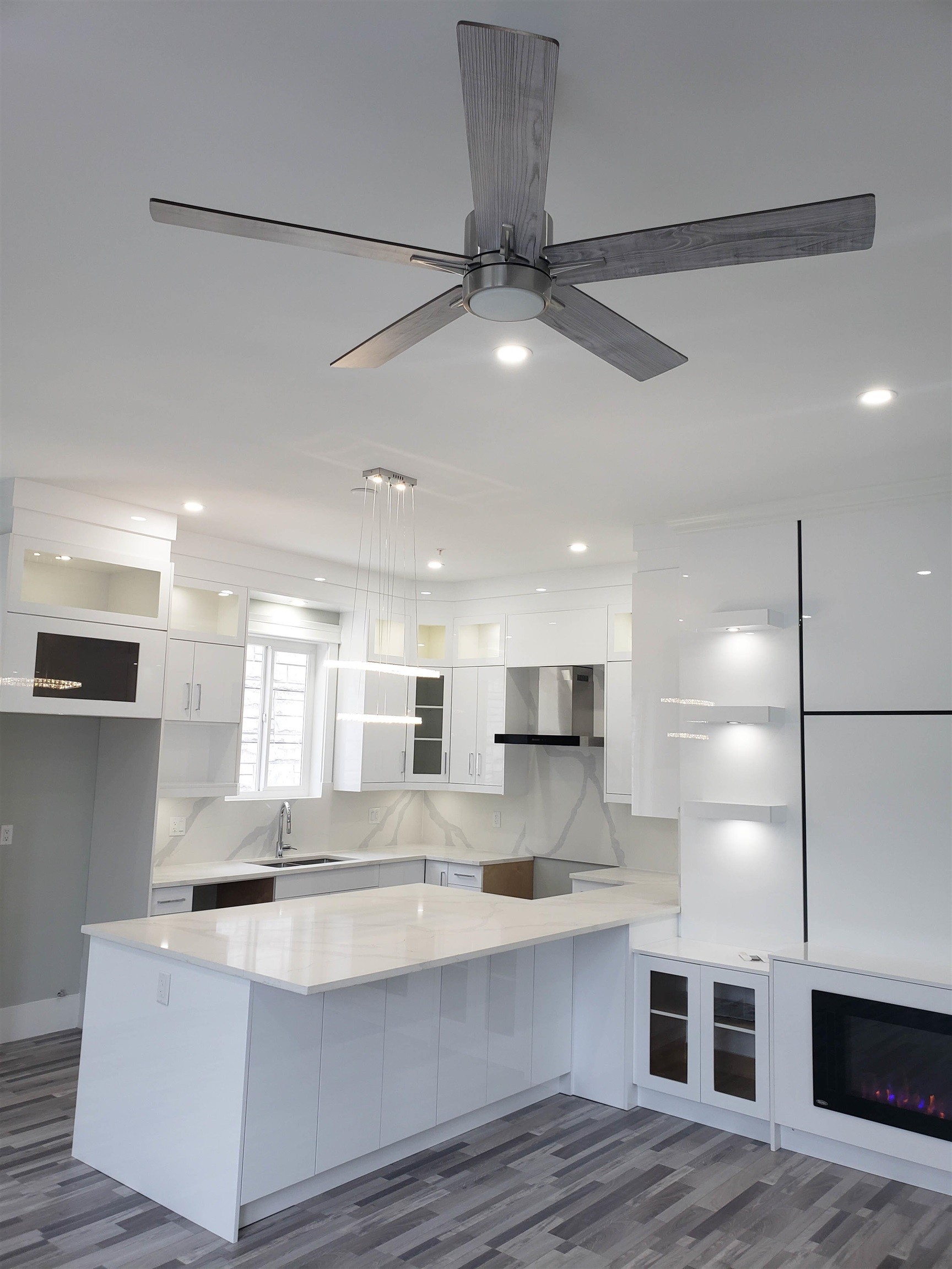 









34007


Barker

Court,
Mission,




BC
V2V 6B2

