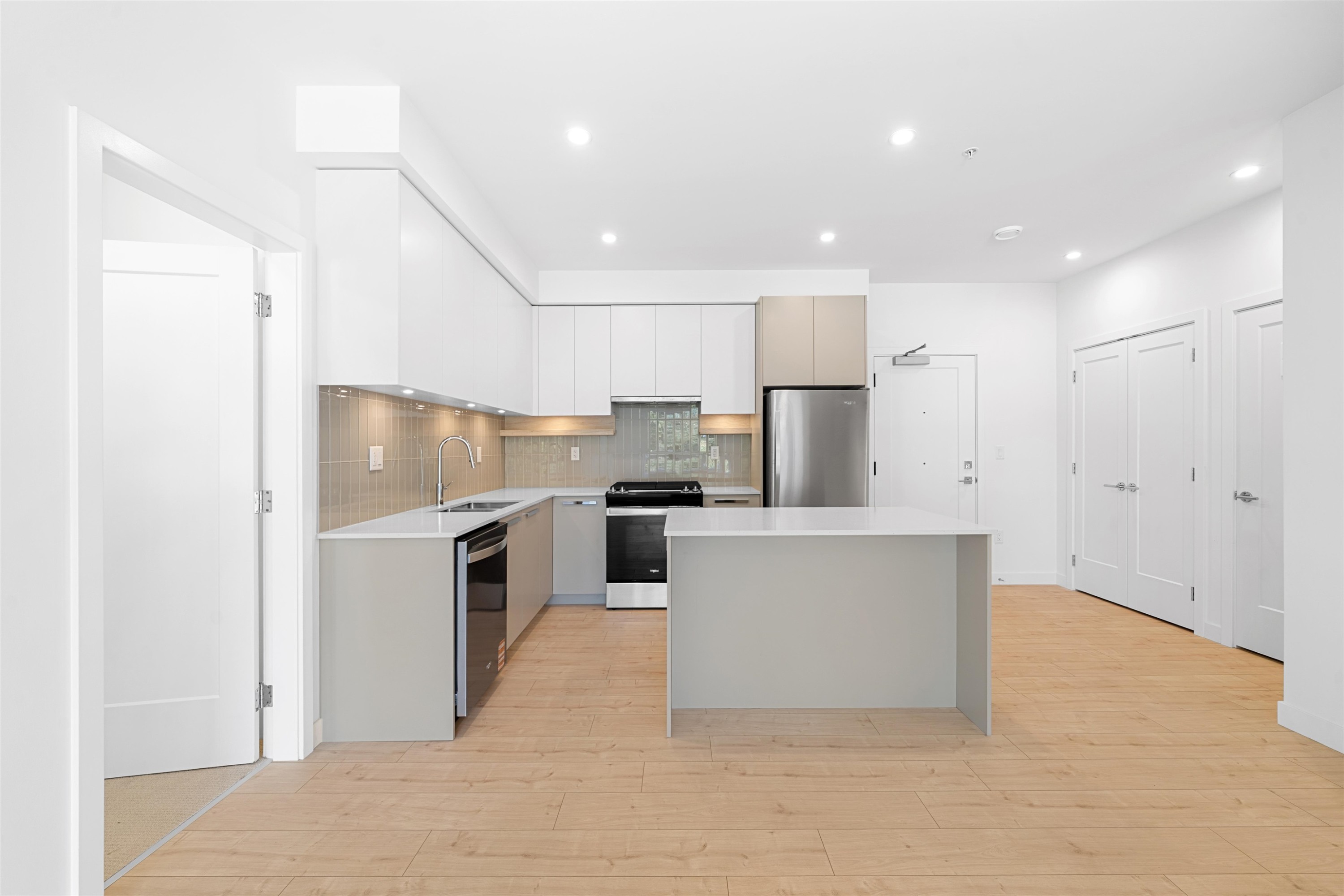 









13788


76

Avenue, 317,
Surrey,




BC
V3W 8J5

