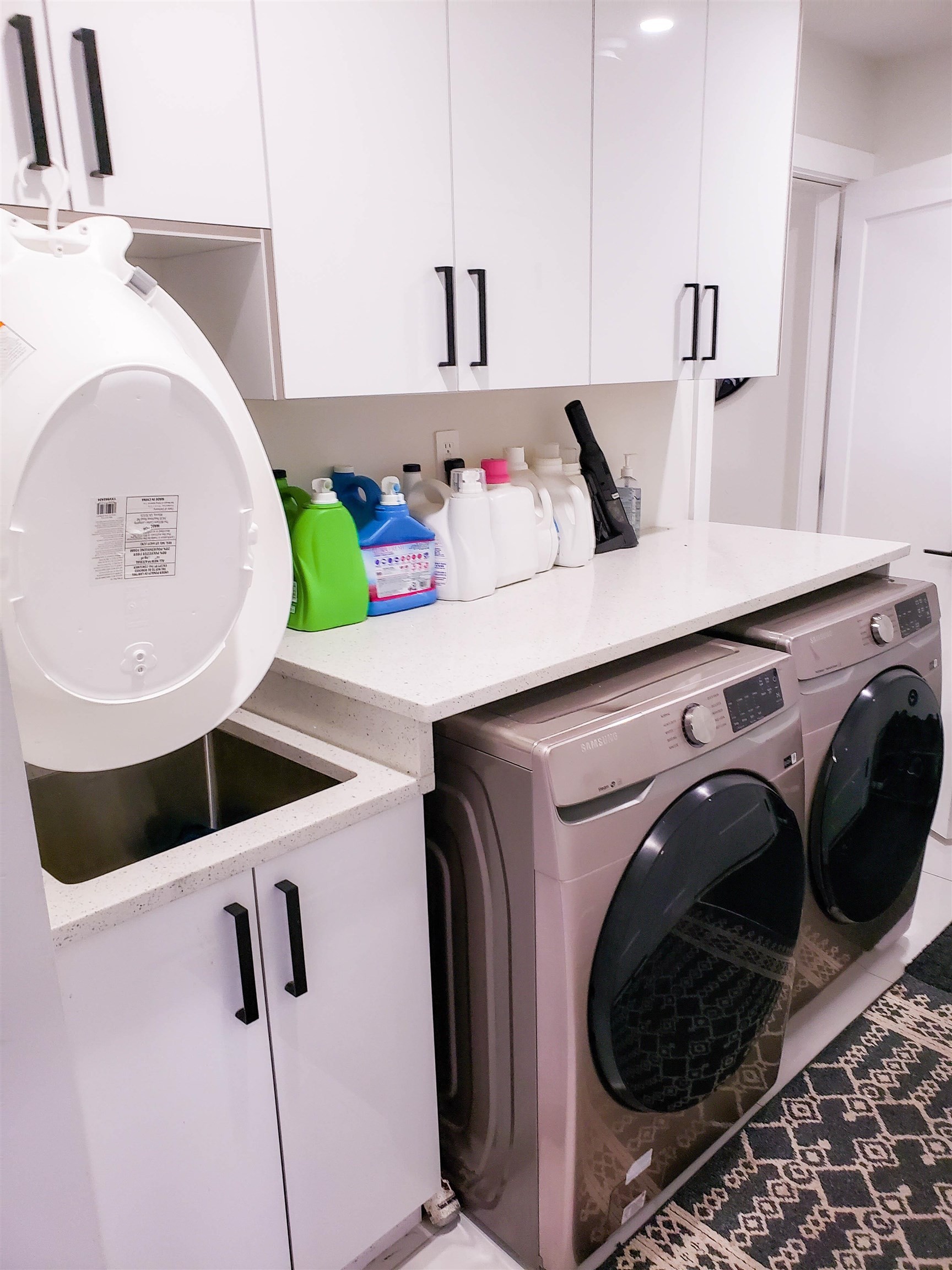 









32663


Cunningham

Avenue,
Mission,




BC
V4S 0E5

