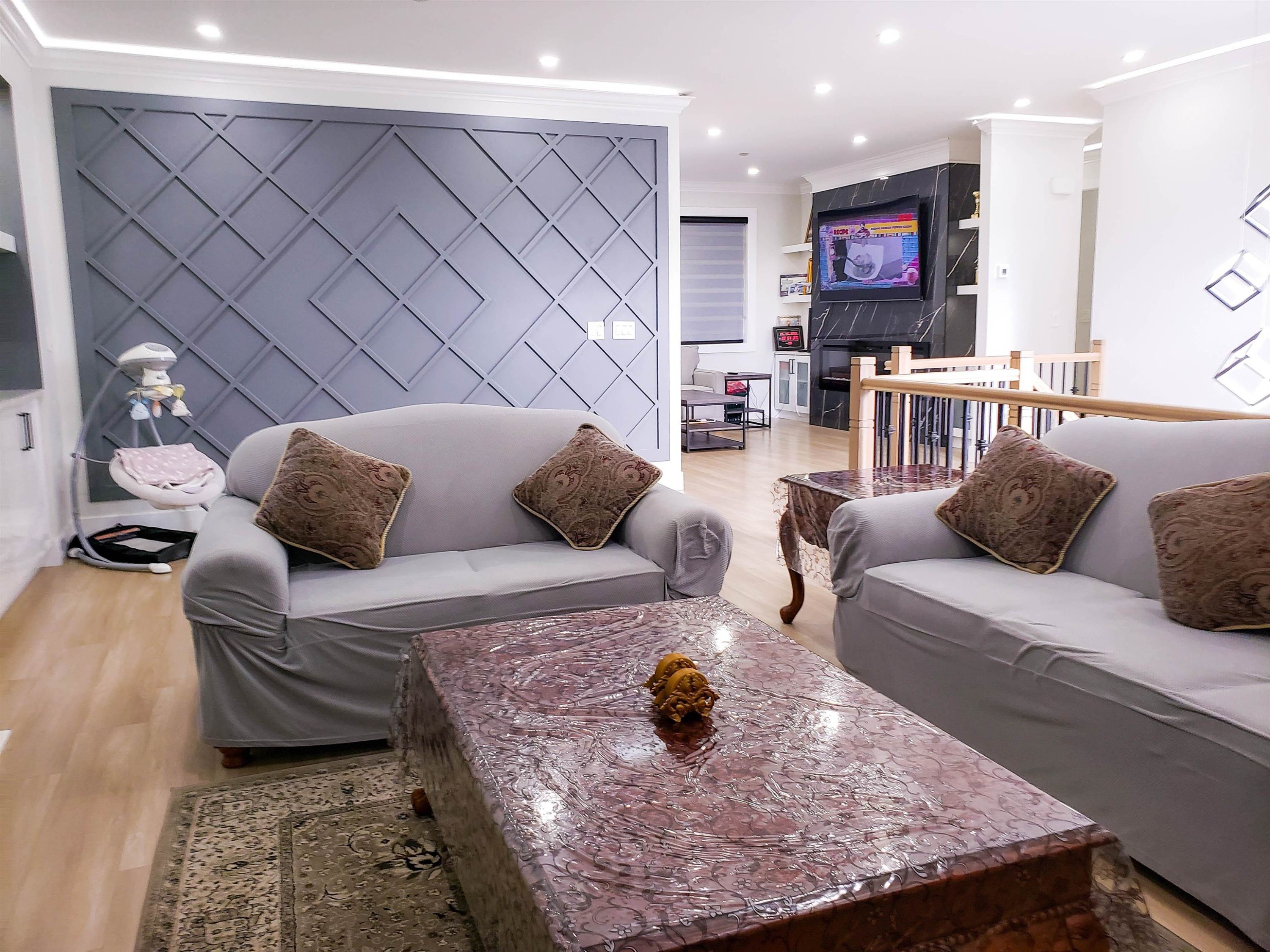 









32663


Cunningham

Avenue,
Mission,




BC
V4S 0E5

