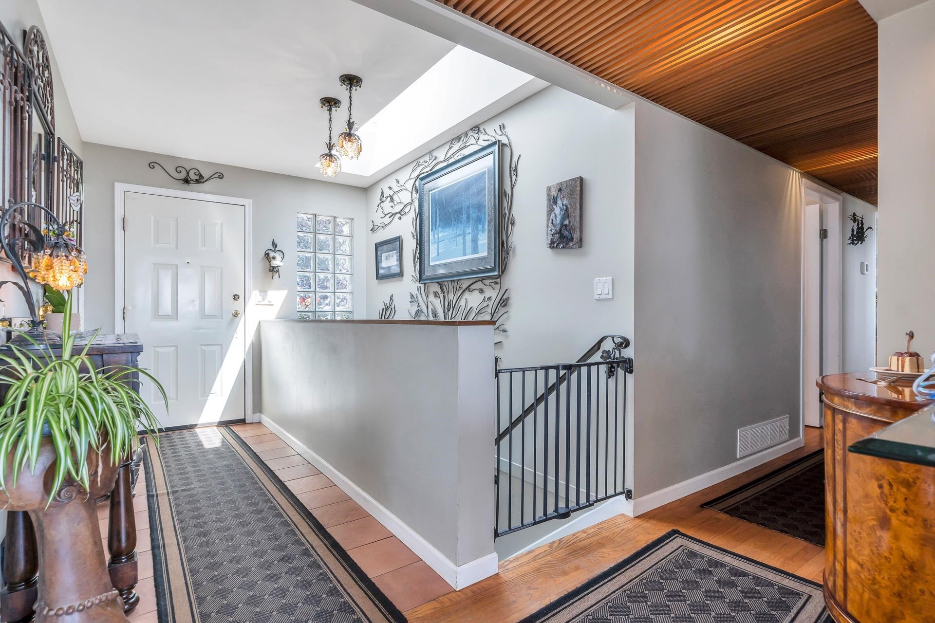 









14810


Prospect

Avenue,
Surrey,




BC
V4B 2B1

