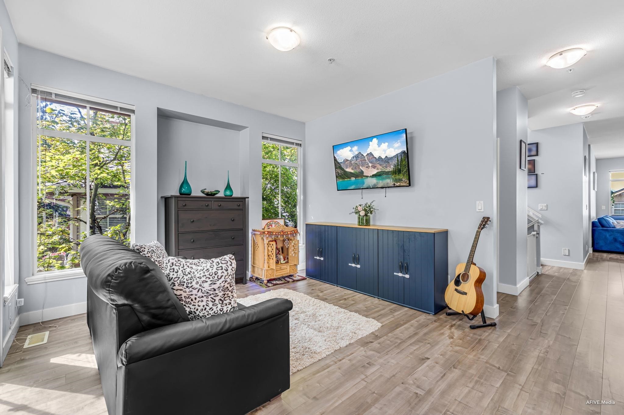 









11860


River

Road, 43,
Surrey,




BC
V3V 2V7

