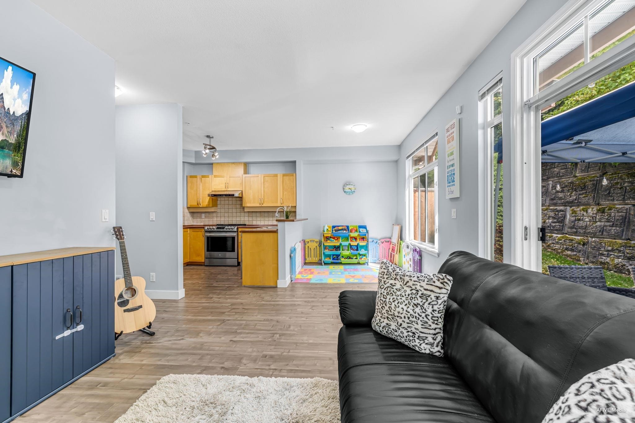 









11860


River

Road, 43,
Surrey,




BC
V3V 2V7

