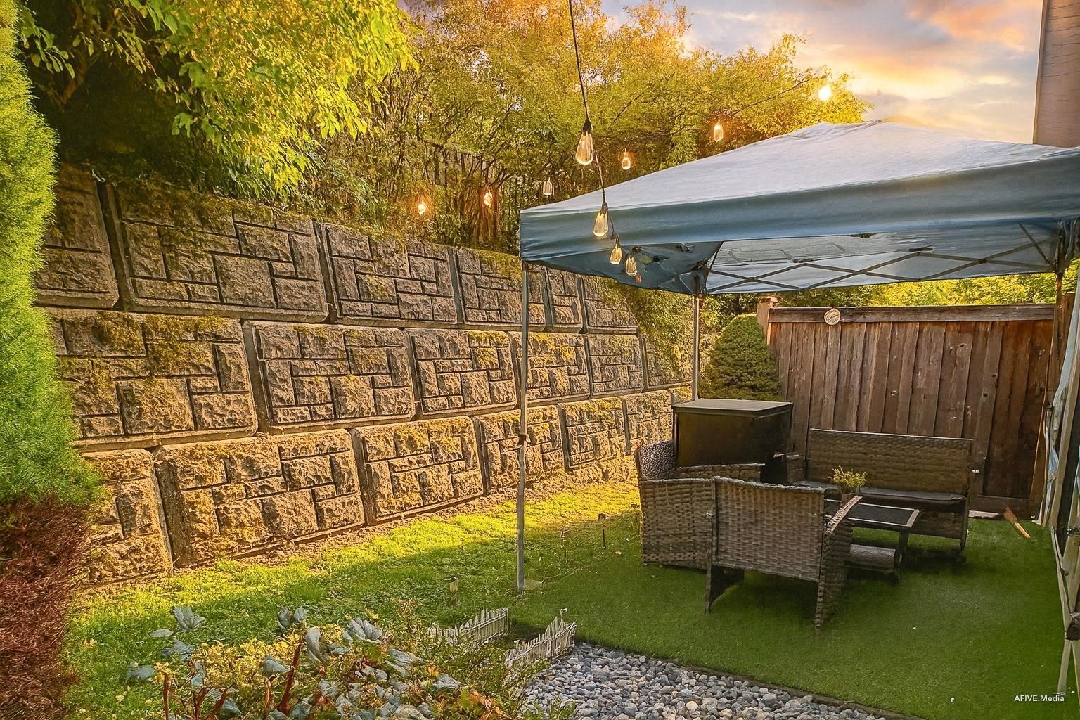 









11860


River

Road, 43,
Surrey,




BC
V3V 2V7

