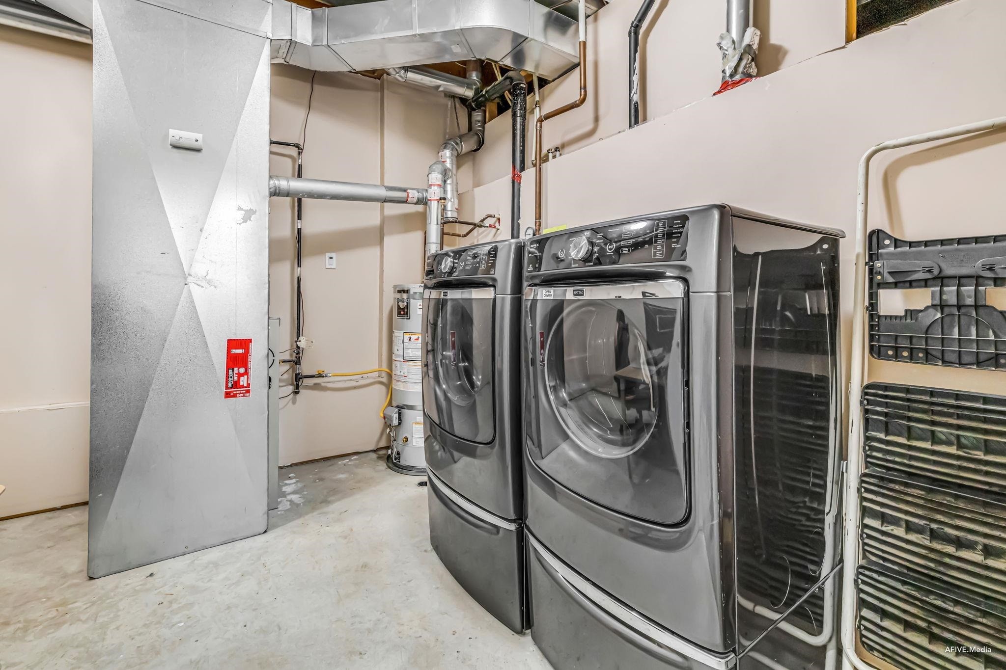 









11860


River

Road, 43,
Surrey,




BC
V3V 2V7

