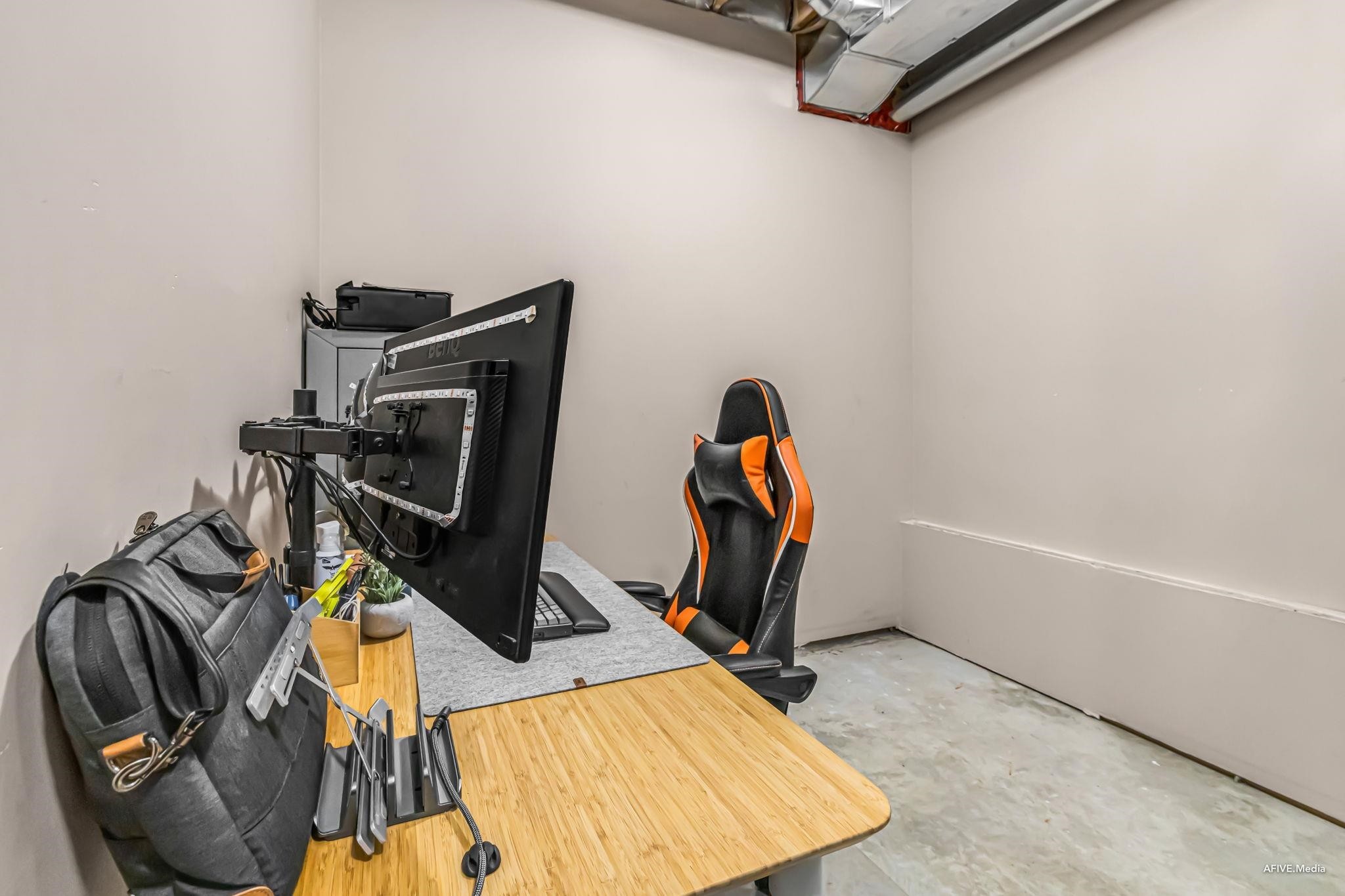 









11860


River

Road, 43,
Surrey,




BC
V3V 2V7

