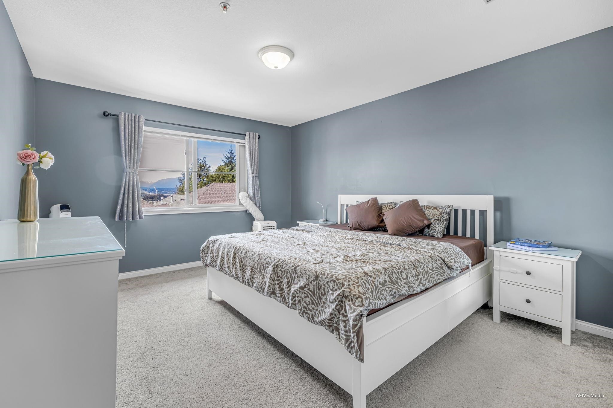 









11860


River

Road, 43,
Surrey,




BC
V3V 2V7

