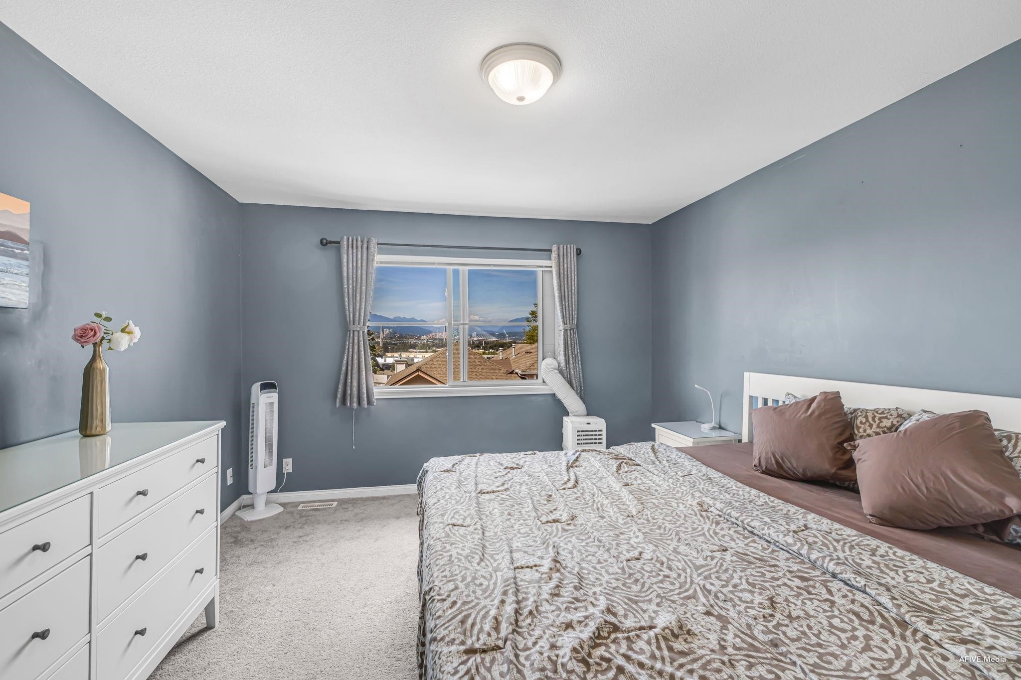 









11860


River

Road, 43,
Surrey,




BC
V3V 2V7

