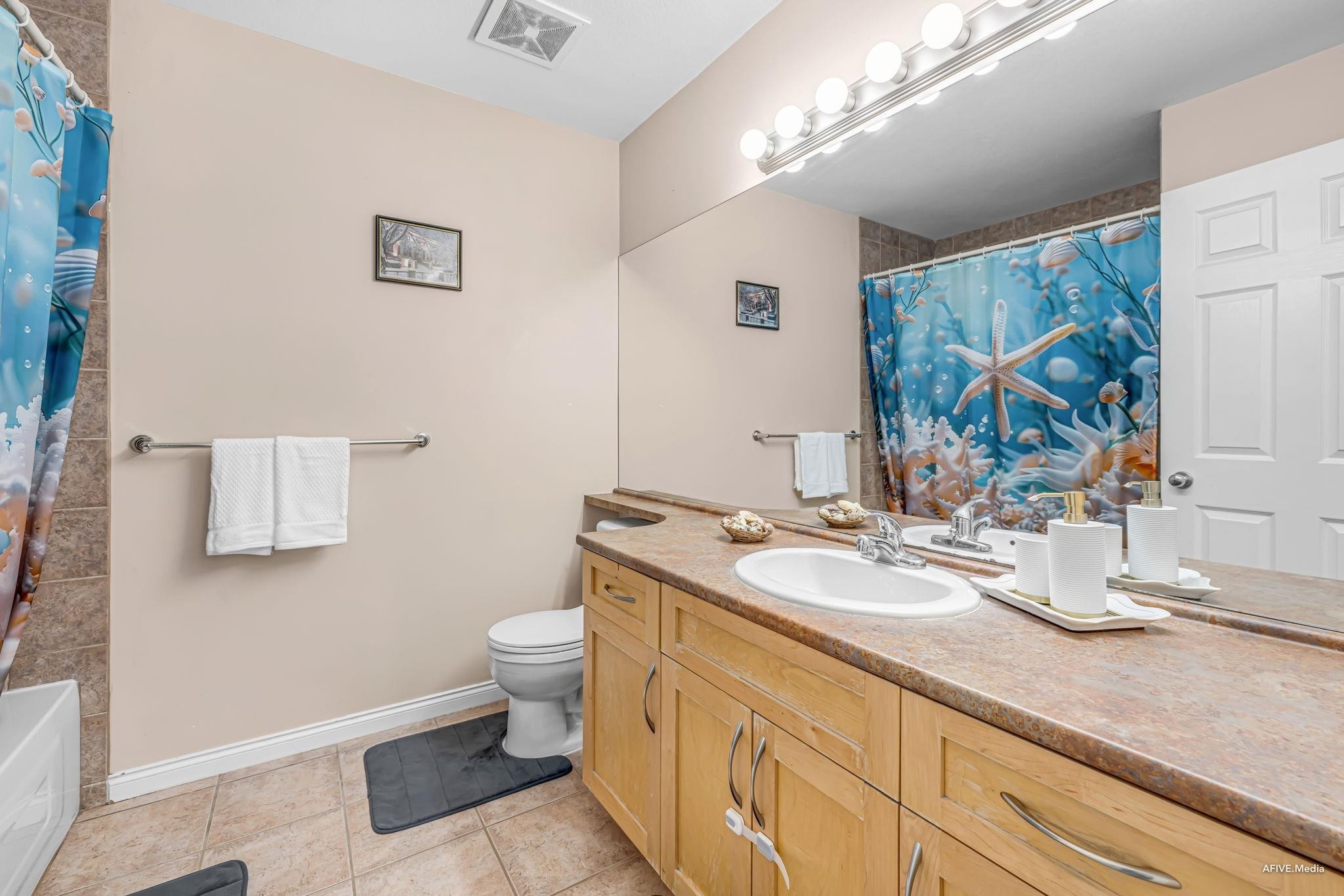 









11860


River

Road, 43,
Surrey,




BC
V3V 2V7

