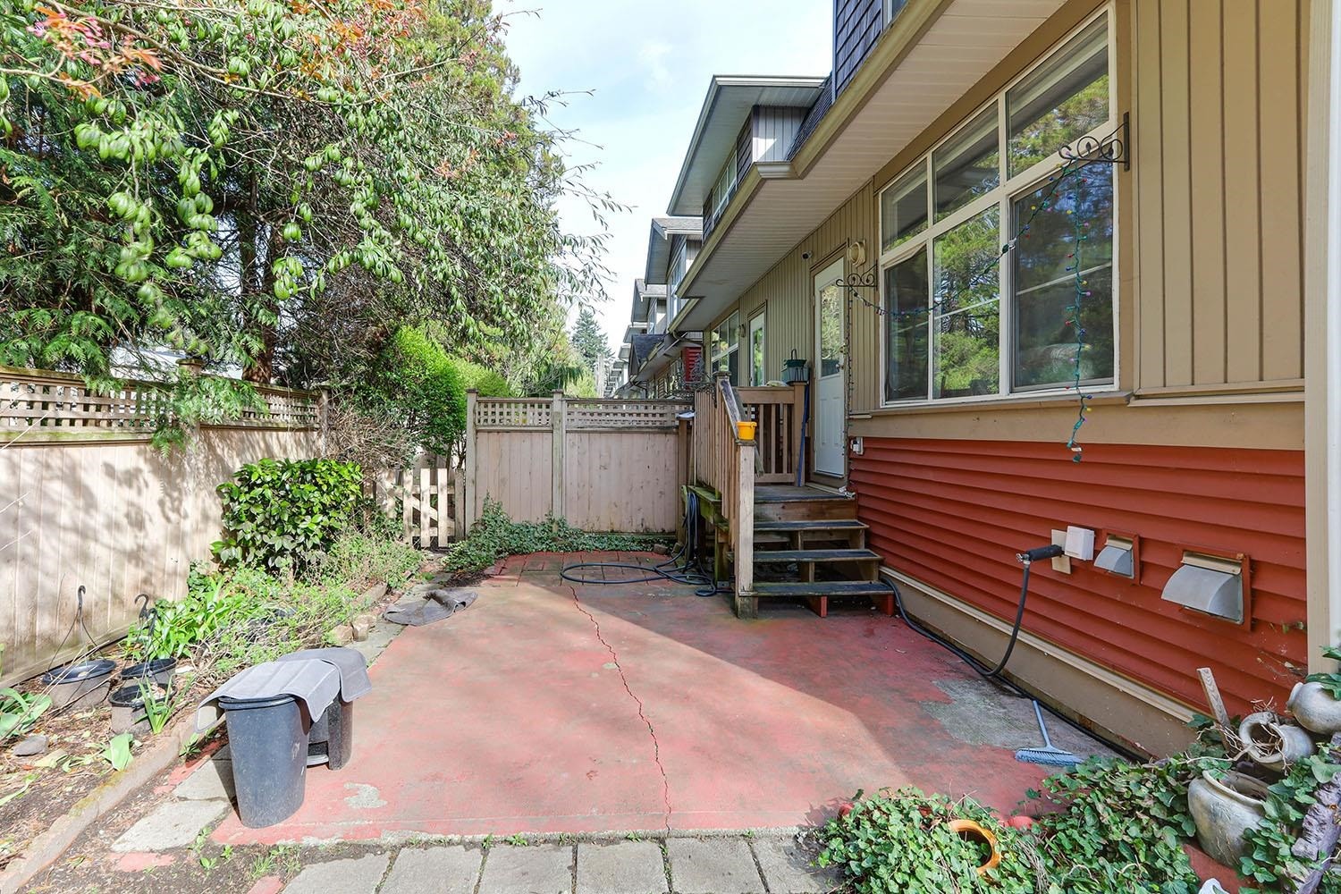 









7518


138

Street, 56,
Surrey,




BC
V3W 1S1

