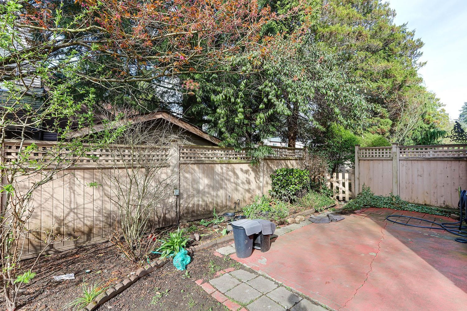 









7518


138

Street, 56,
Surrey,




BC
V3W 1S1

