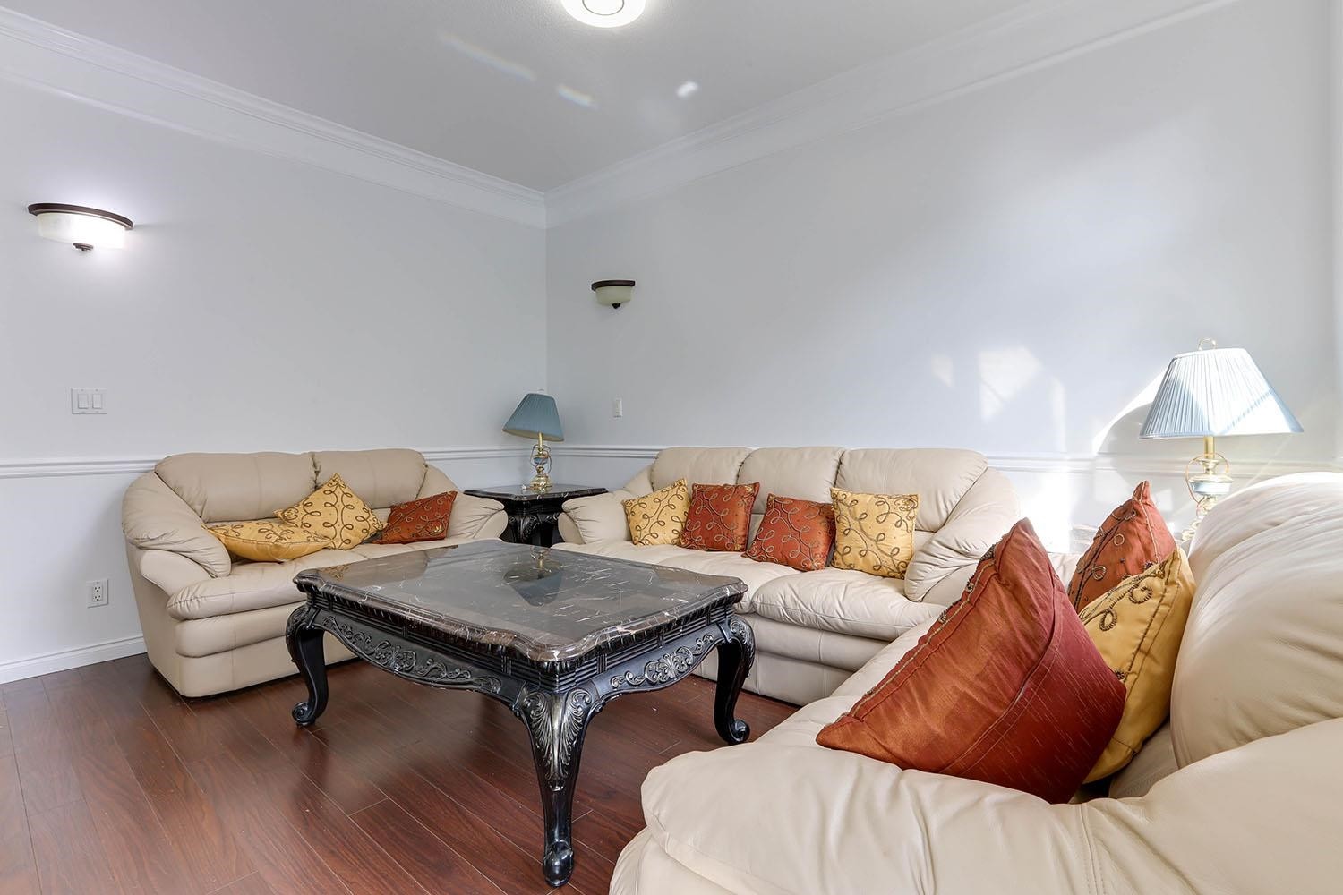 









7518


138

Street, 56,
Surrey,




BC
V3W 1S1

