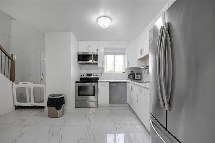 









13640


67

Avenue, 199,
Surrey,




BC
V3W 6X5

