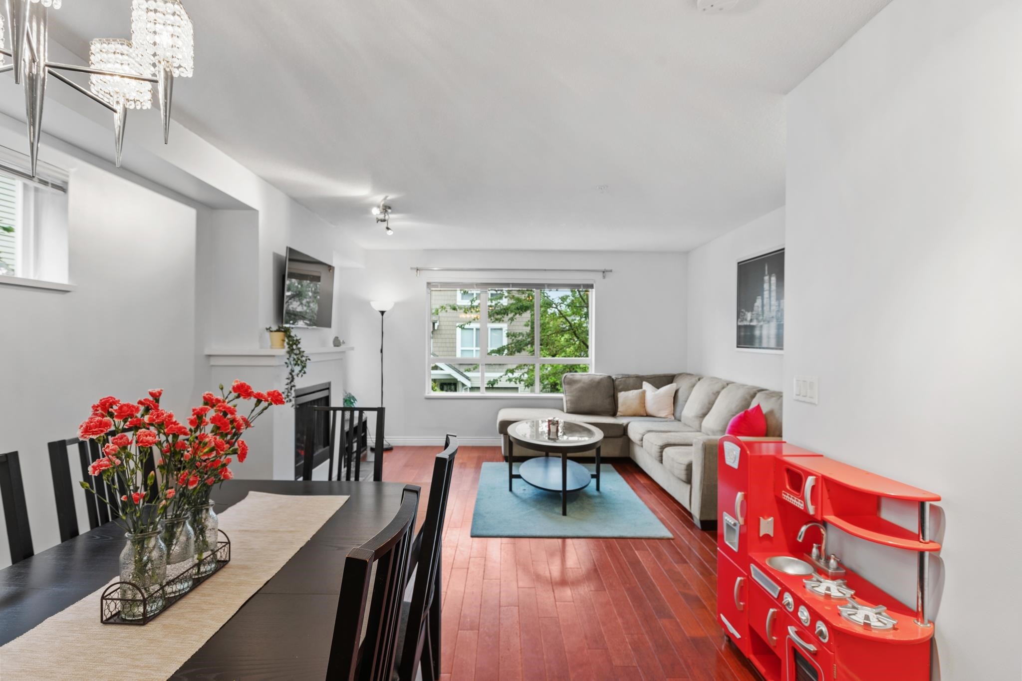 









6747


203

Street, 86,
Langley,




BC
V2Y 3B5

