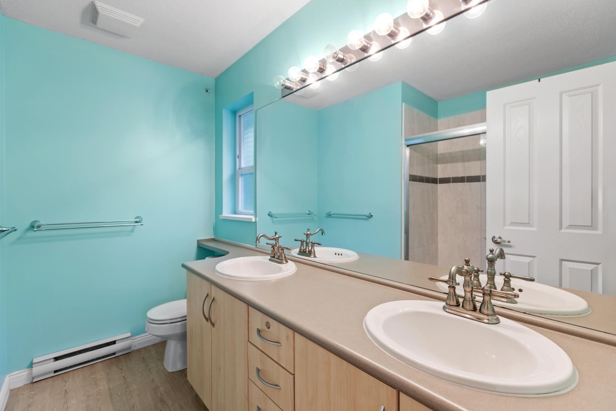 









6747


203

Street, 86,
Langley,




BC
V2Y 3B5

