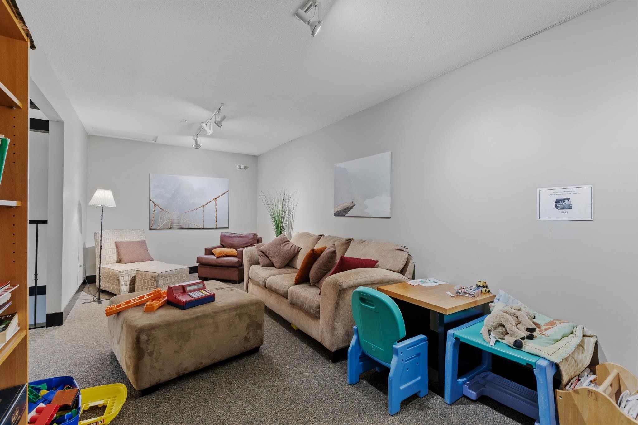 









6747


203

Street, 86,
Langley,




BC
V2Y 3B5

