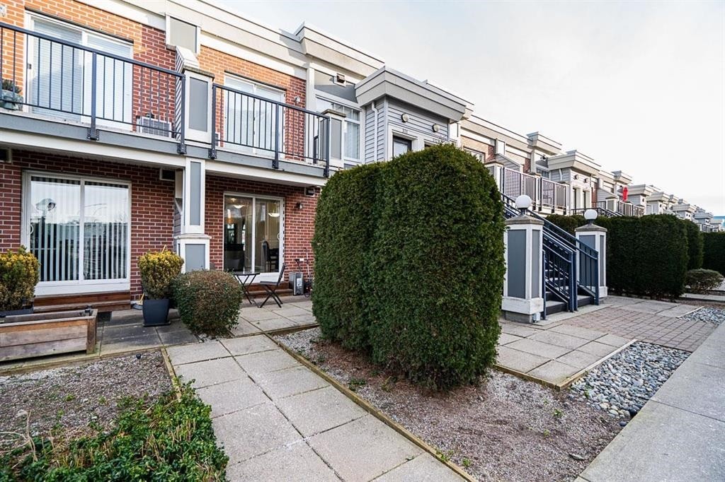 









20170


Fraser

Highway, 271,
Langley,




BC
V3A 0B5

