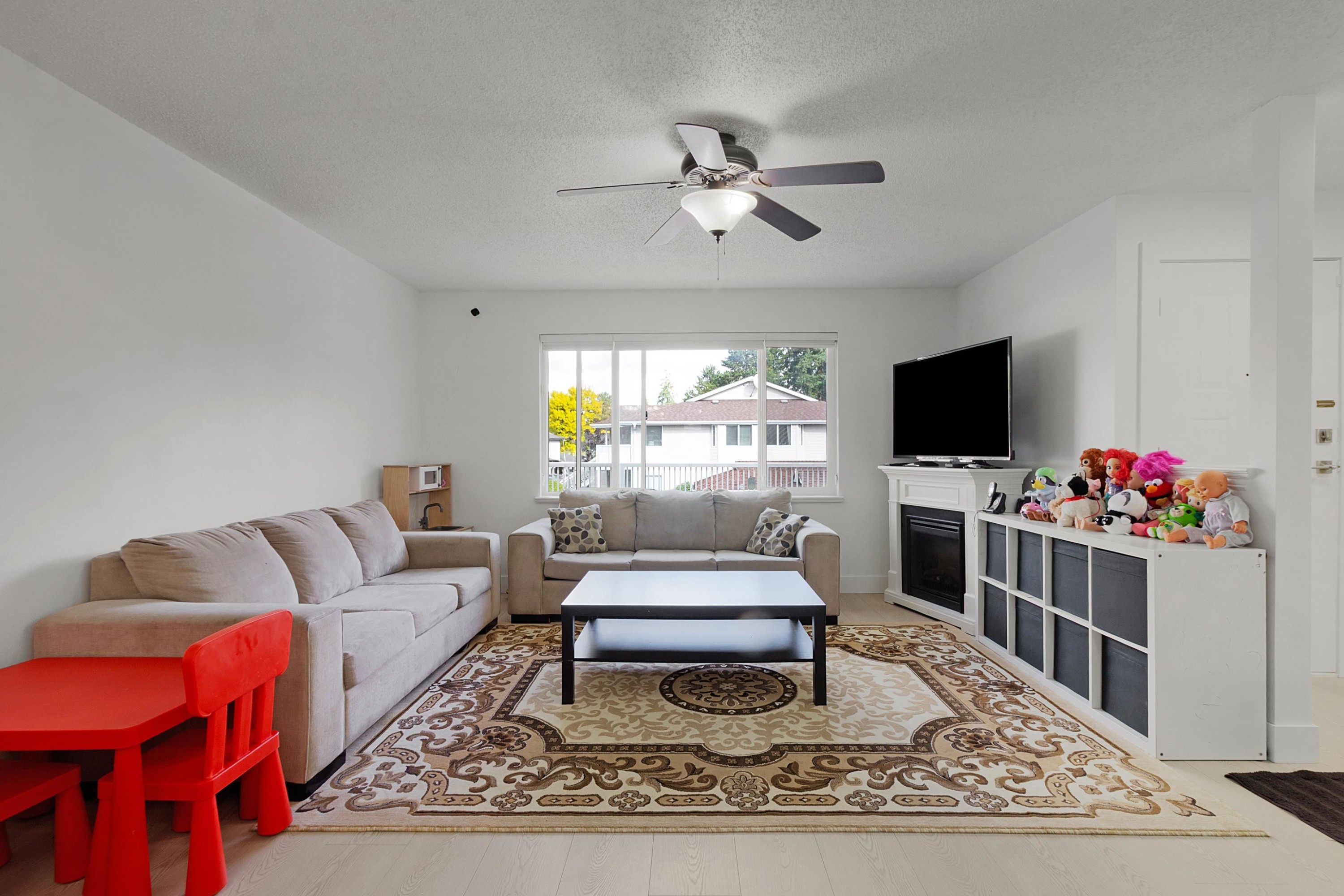 









13955


72

Avenue, 303,
Surrey,




BC
V3W 2P6

