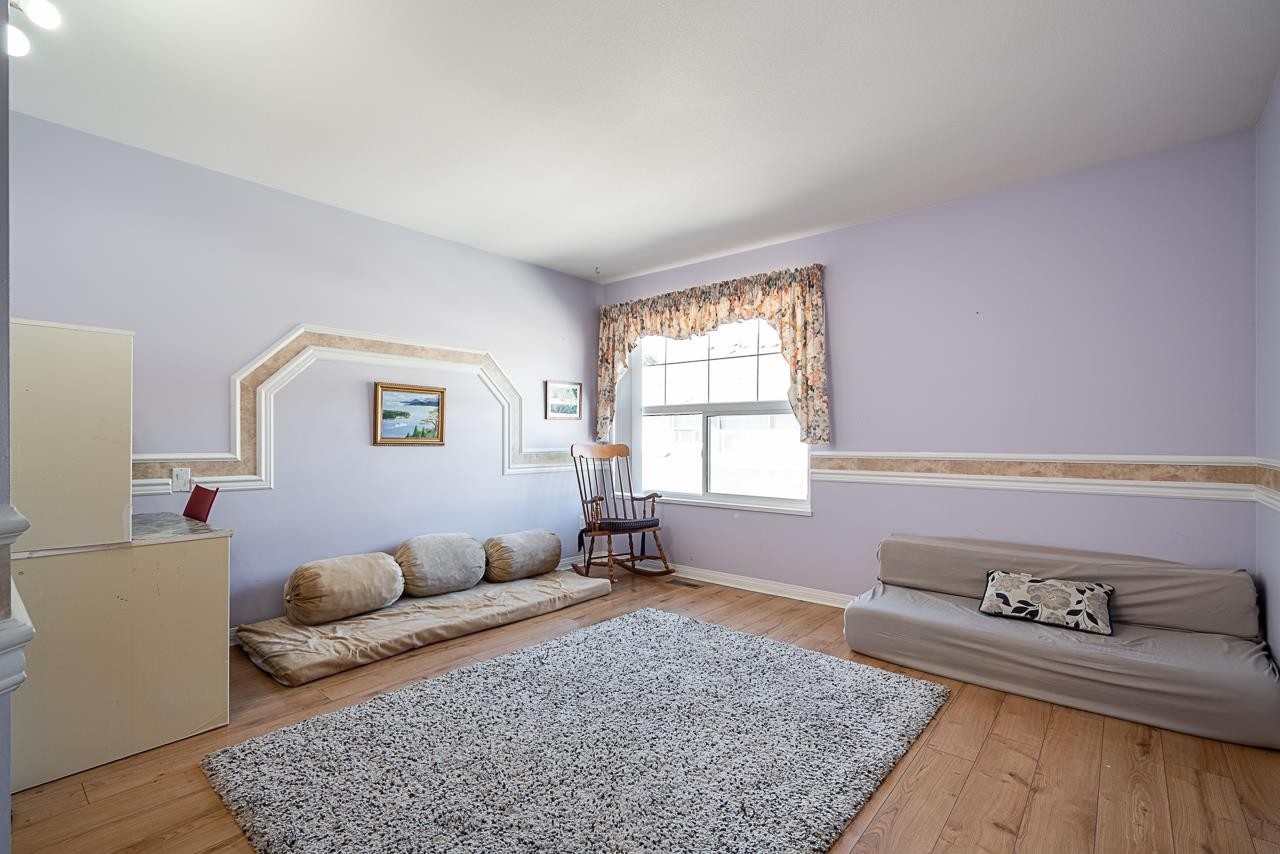 









12165


75

Avenue, 23,
Surrey,




BC
V3W 0W7

