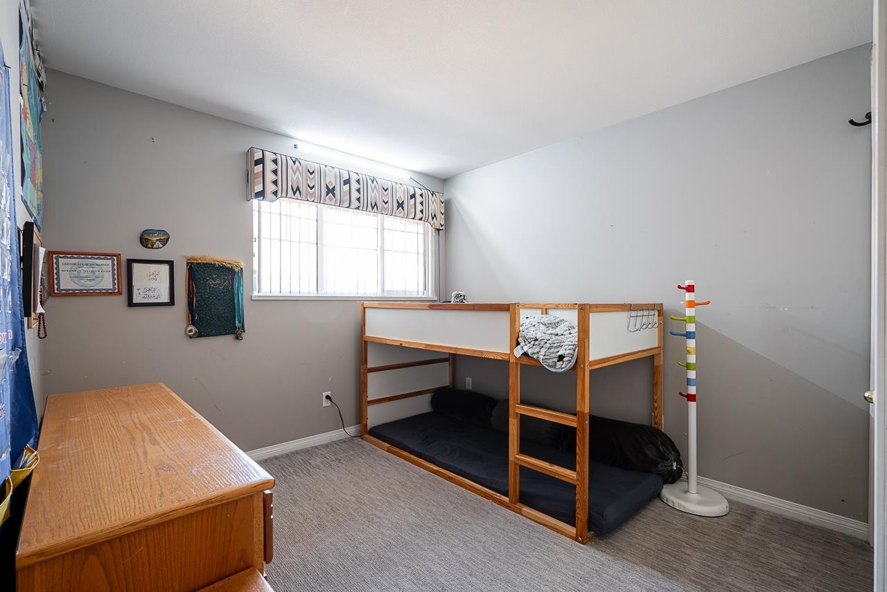 









12165


75

Avenue, 23,
Surrey,




BC
V3W 0W7

