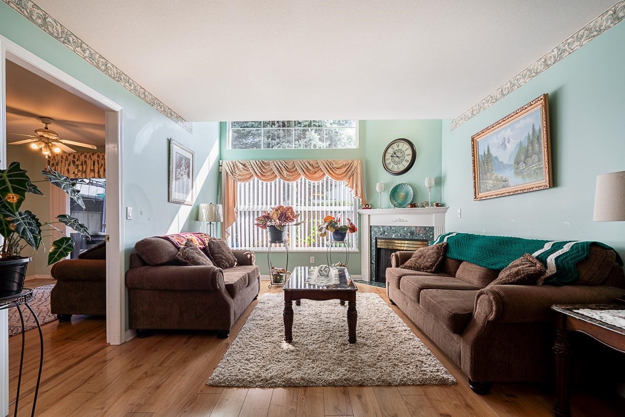 









12165


75

Avenue, 23,
Surrey,




BC
V3W 0W7

