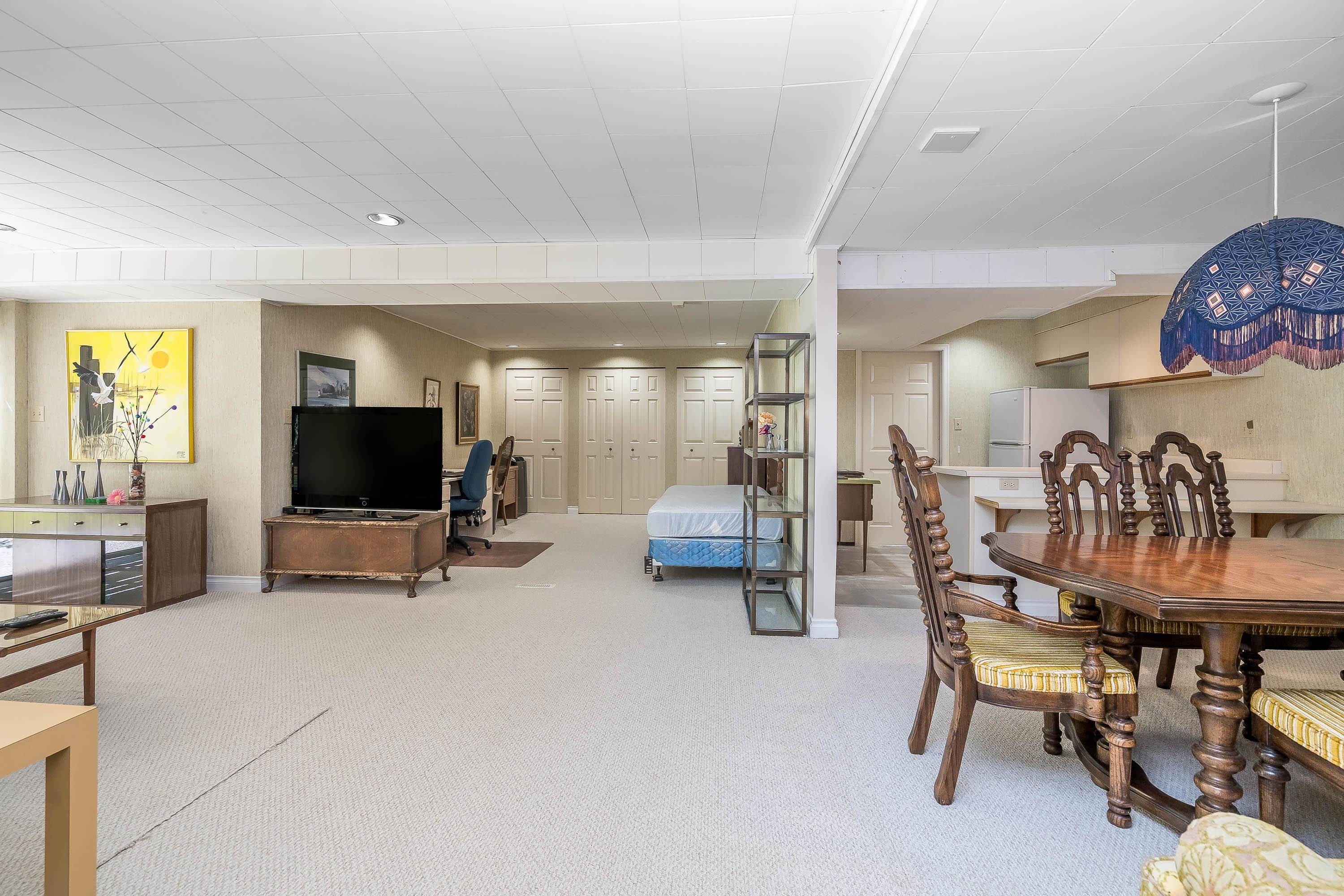 









5281


236

Street,
Langley,




BC
V2Z 2P4

