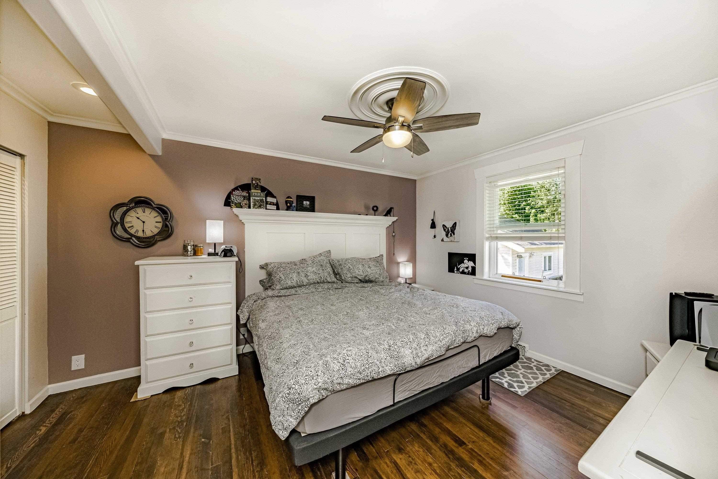 









20994


Old Yale Road

Avenue,
Langley,




BC
V3A 4M5

