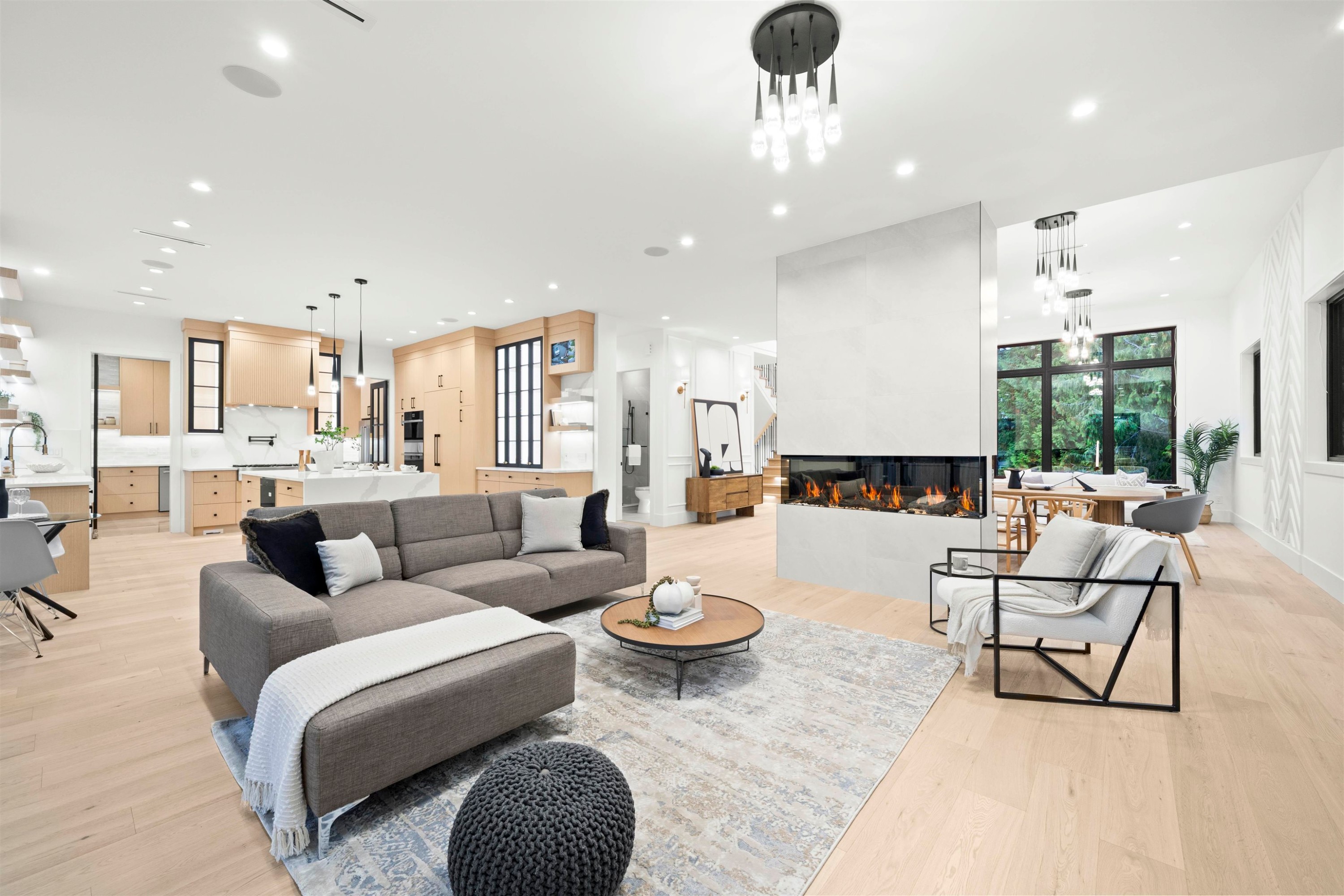 









15420


27a

Avenue,
Surrey,




BC
V4P 1E9

