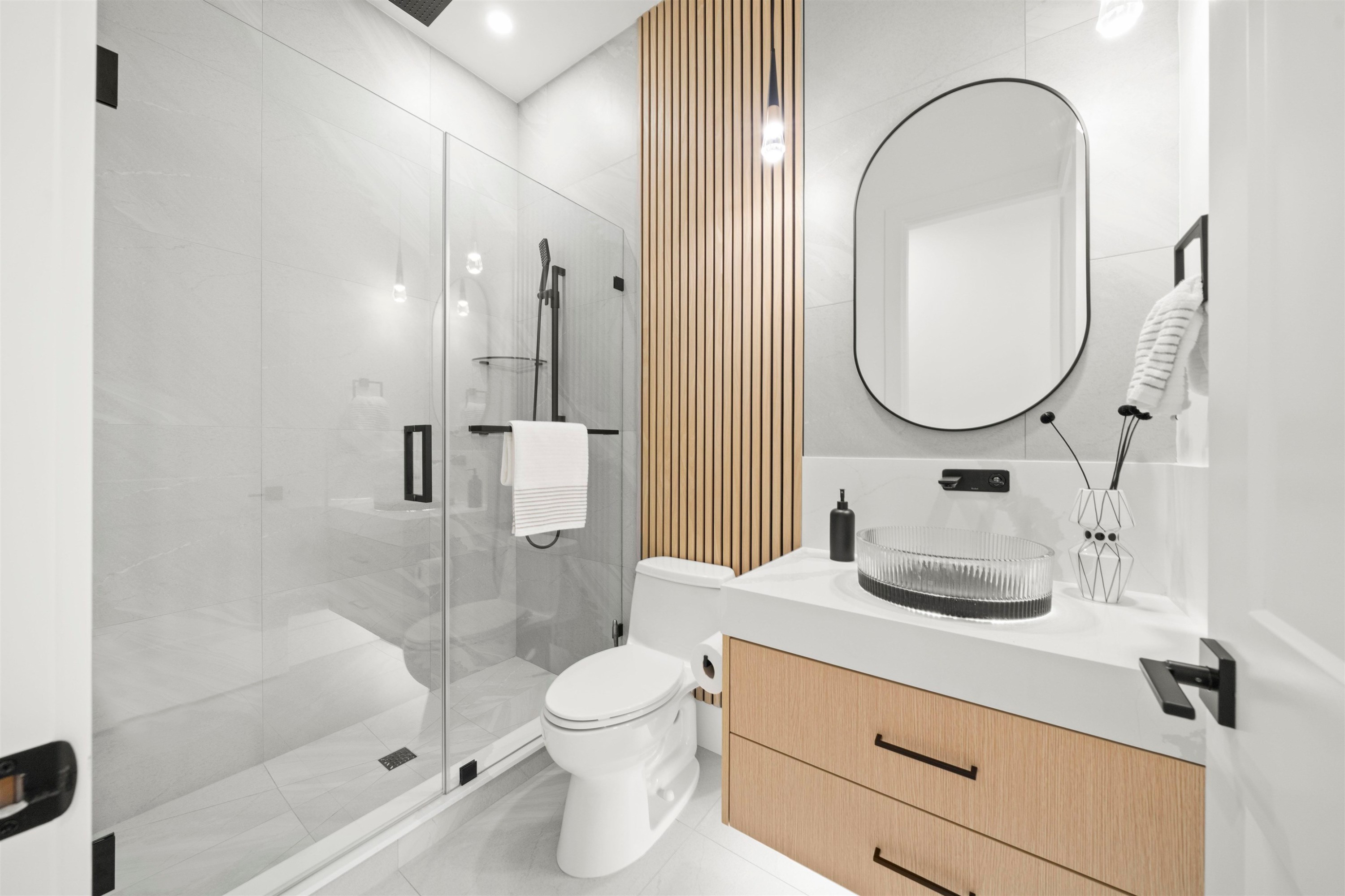 









15420


27a

Avenue,
Surrey,




BC
V4P 1E9

