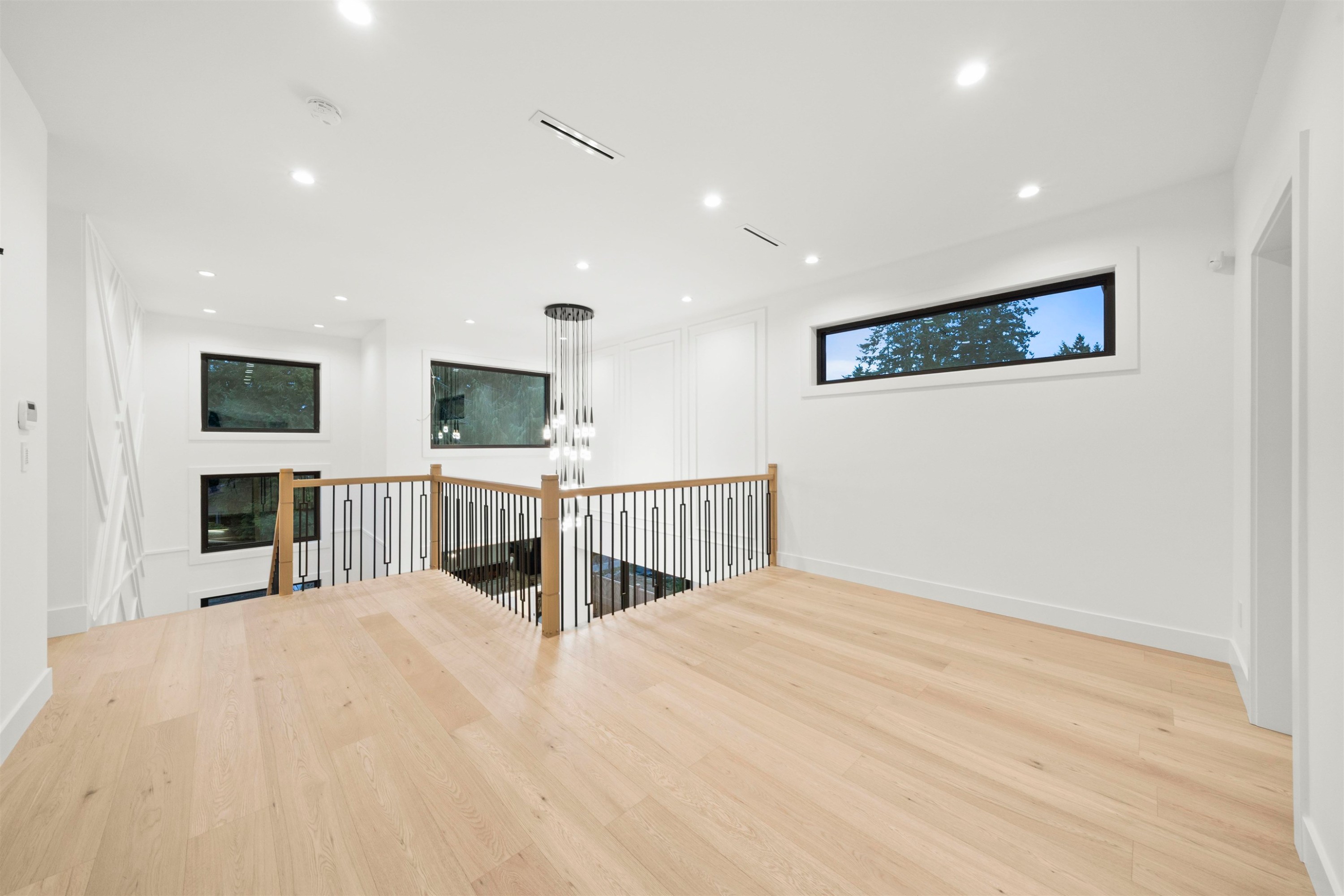 









15420


27a

Avenue,
Surrey,




BC
V4P 1E9

