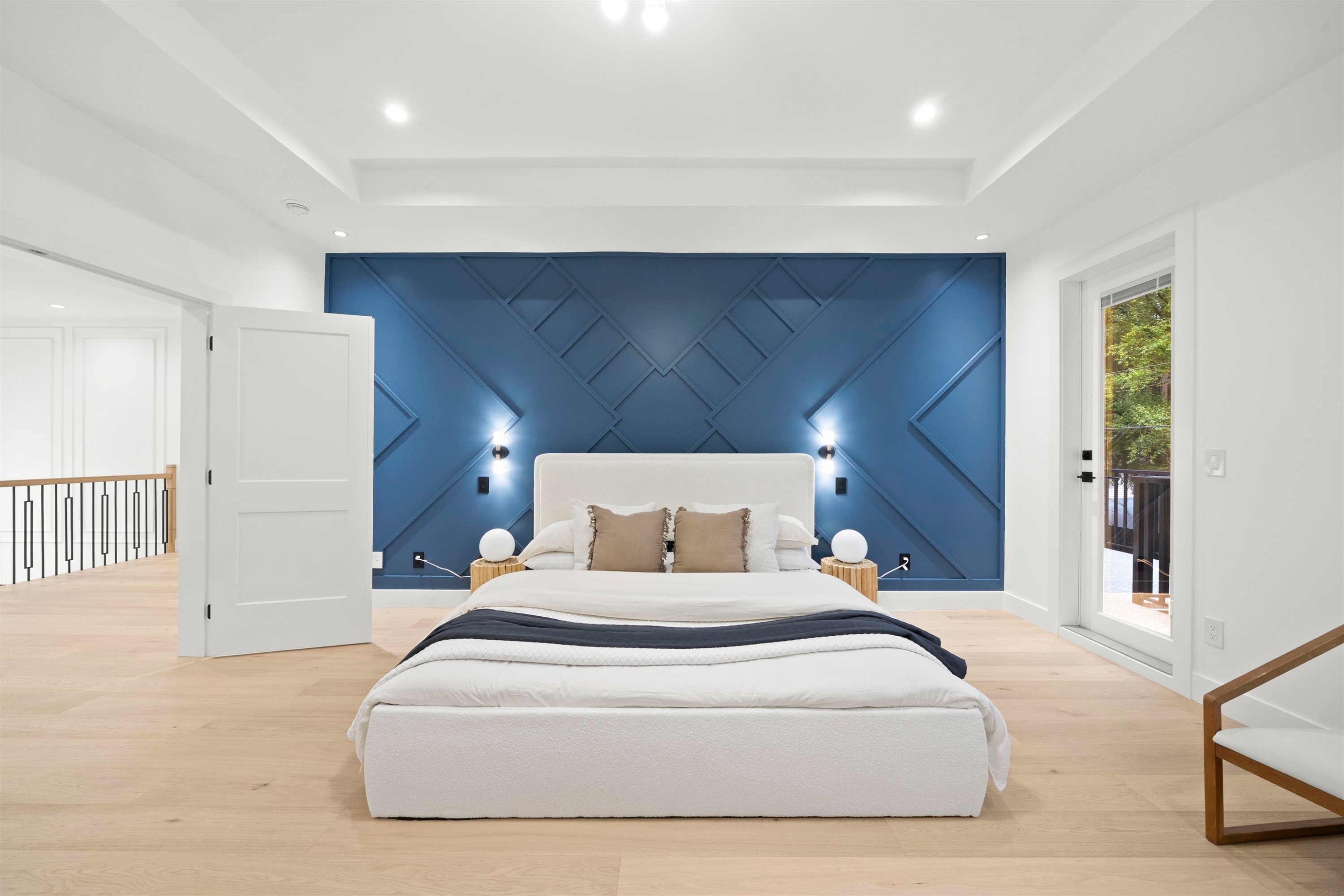 









15420


27a

Avenue,
Surrey,




BC
V4P 1E9

