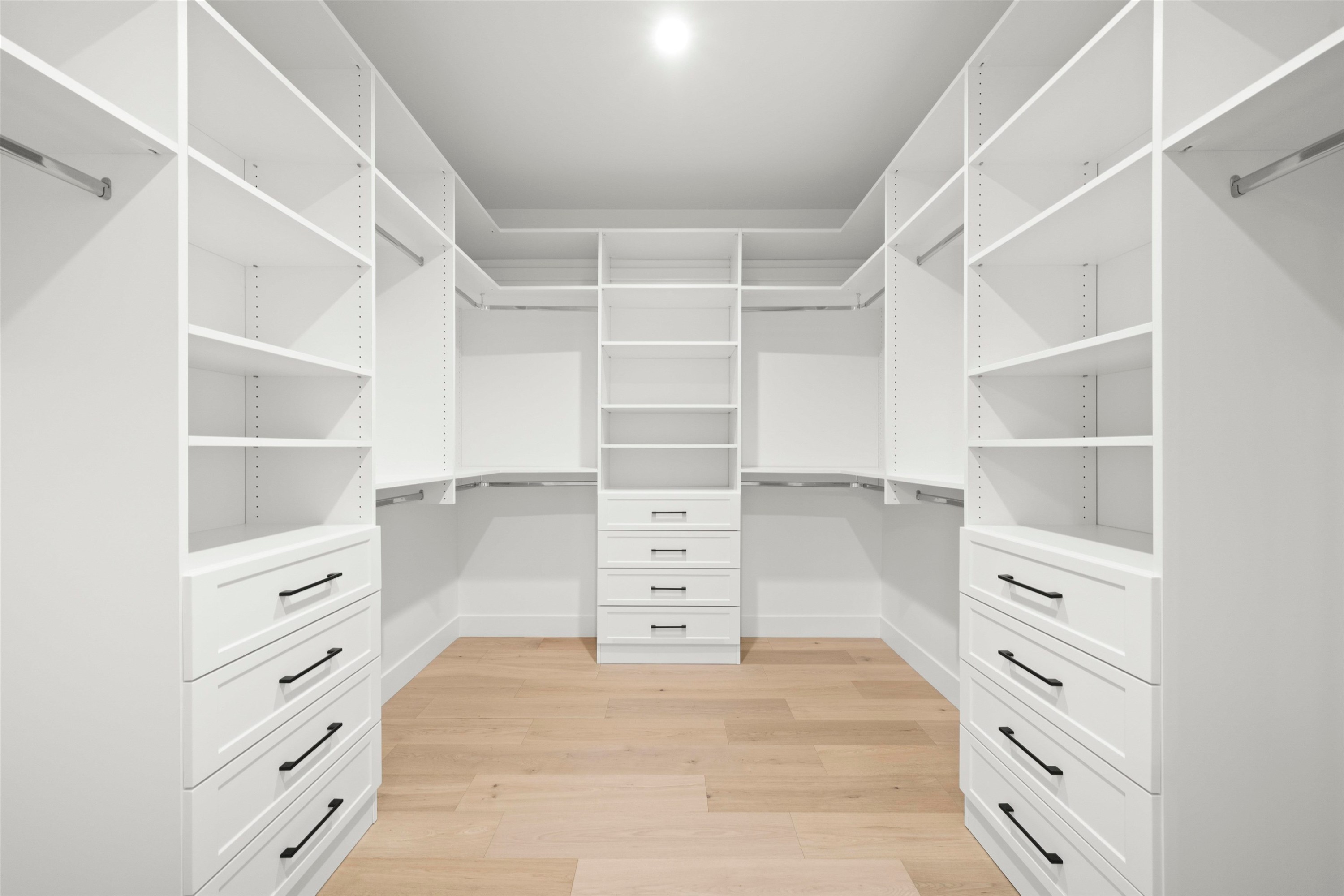 









15420


27a

Avenue,
Surrey,




BC
V4P 1E9

