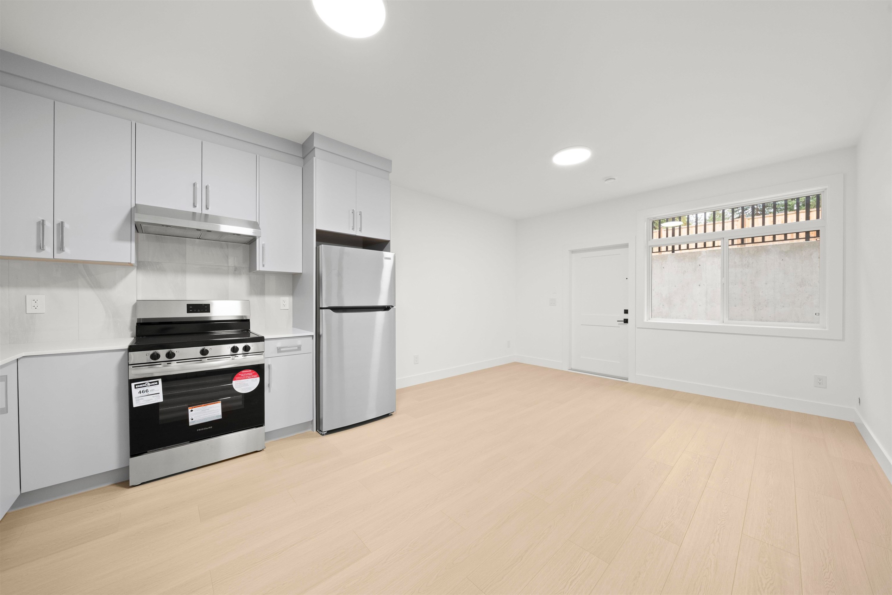 









15420


27a

Avenue,
Surrey,




BC
V4P 1E9

