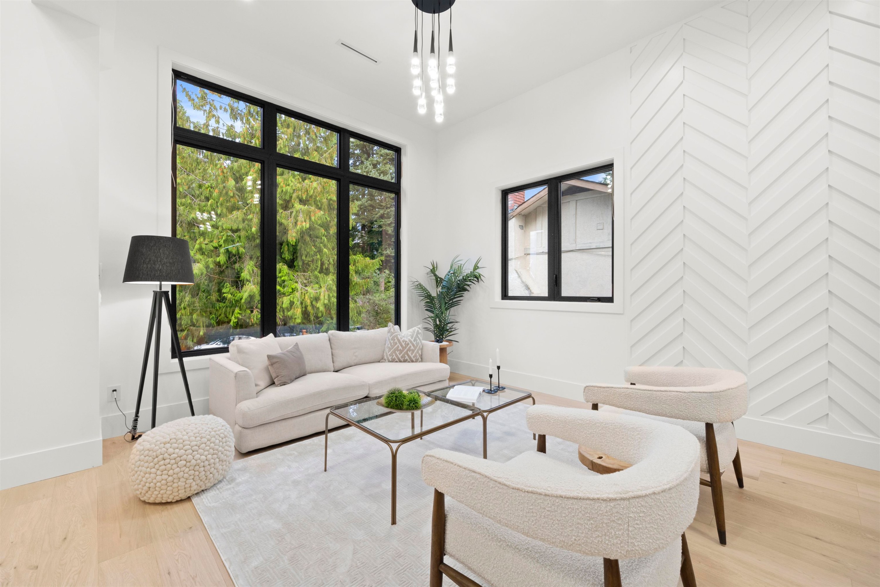 









15420


27a

Avenue,
Surrey,




BC
V4P 1E9

