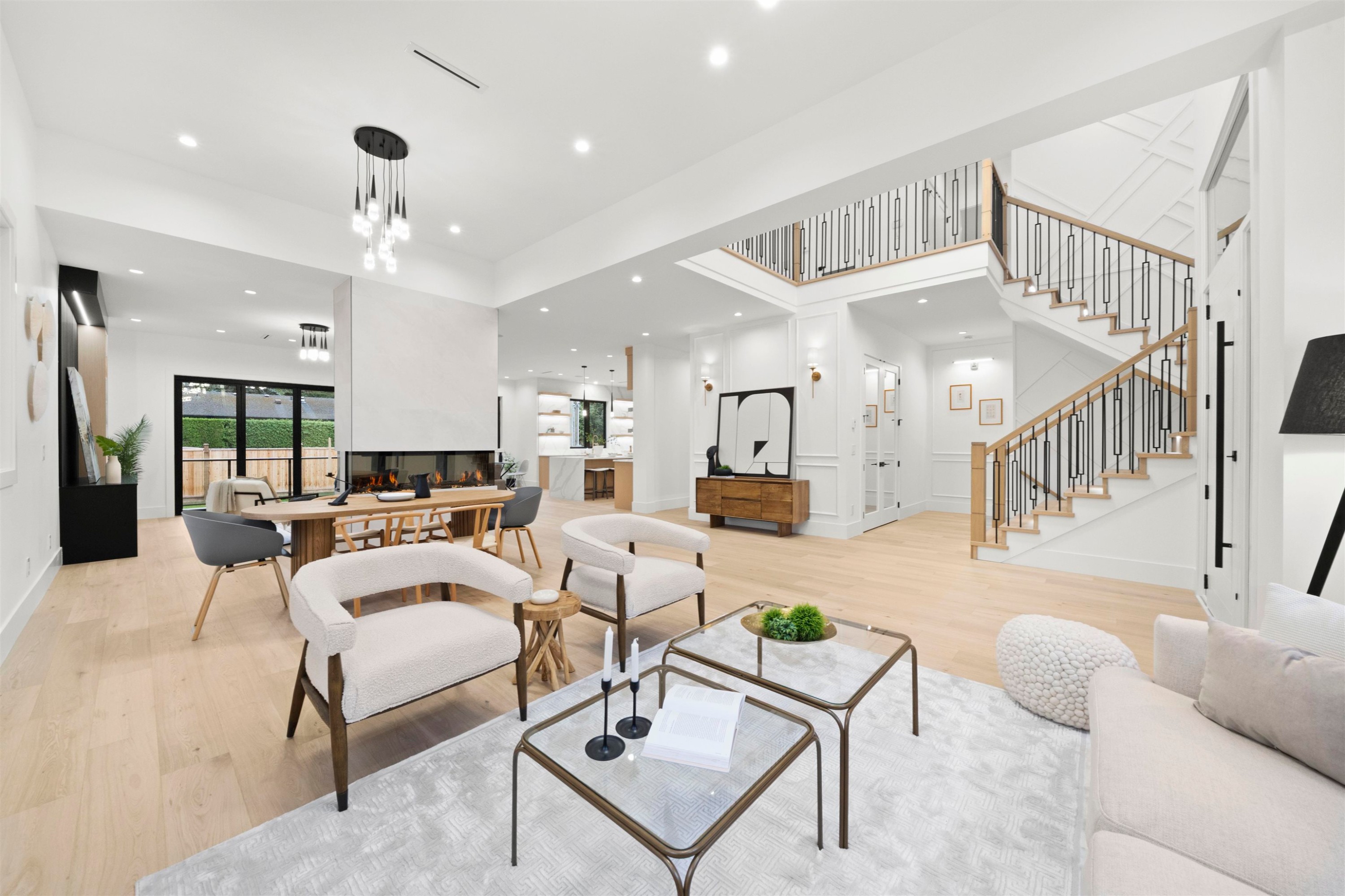 









15420


27a

Avenue,
Surrey,




BC
V4P 1E9

