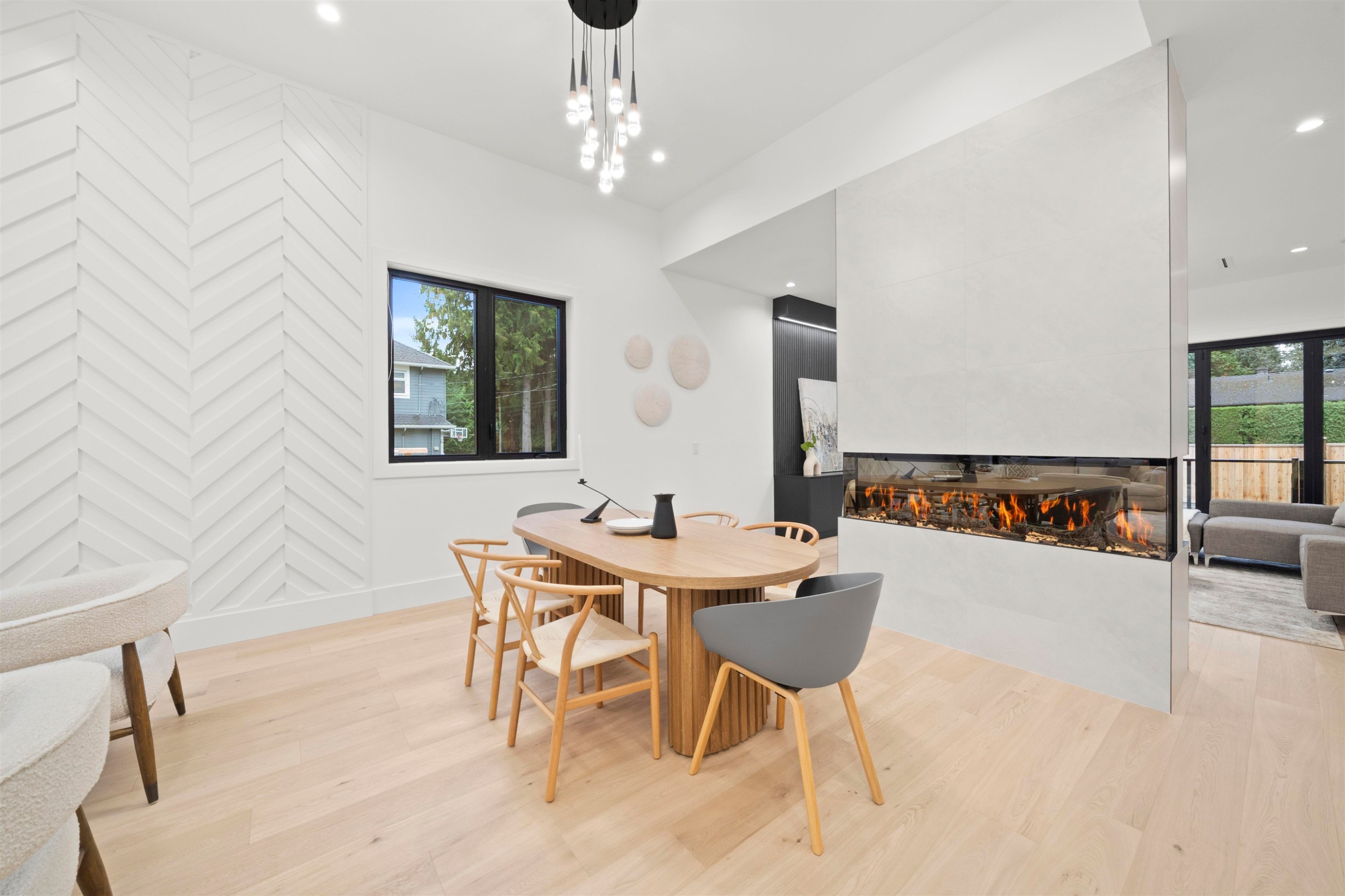 









15420


27a

Avenue,
Surrey,




BC
V4P 1E9

