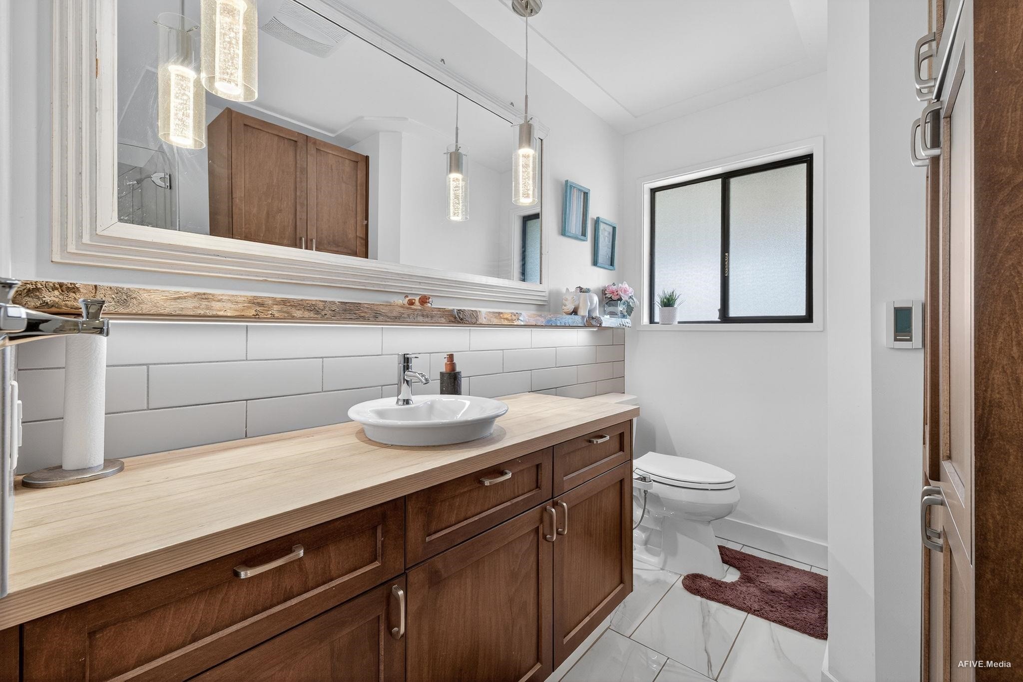 









3443


Shuswap

Terrace,
Abbotsford,




BC
V2T 4Z4

