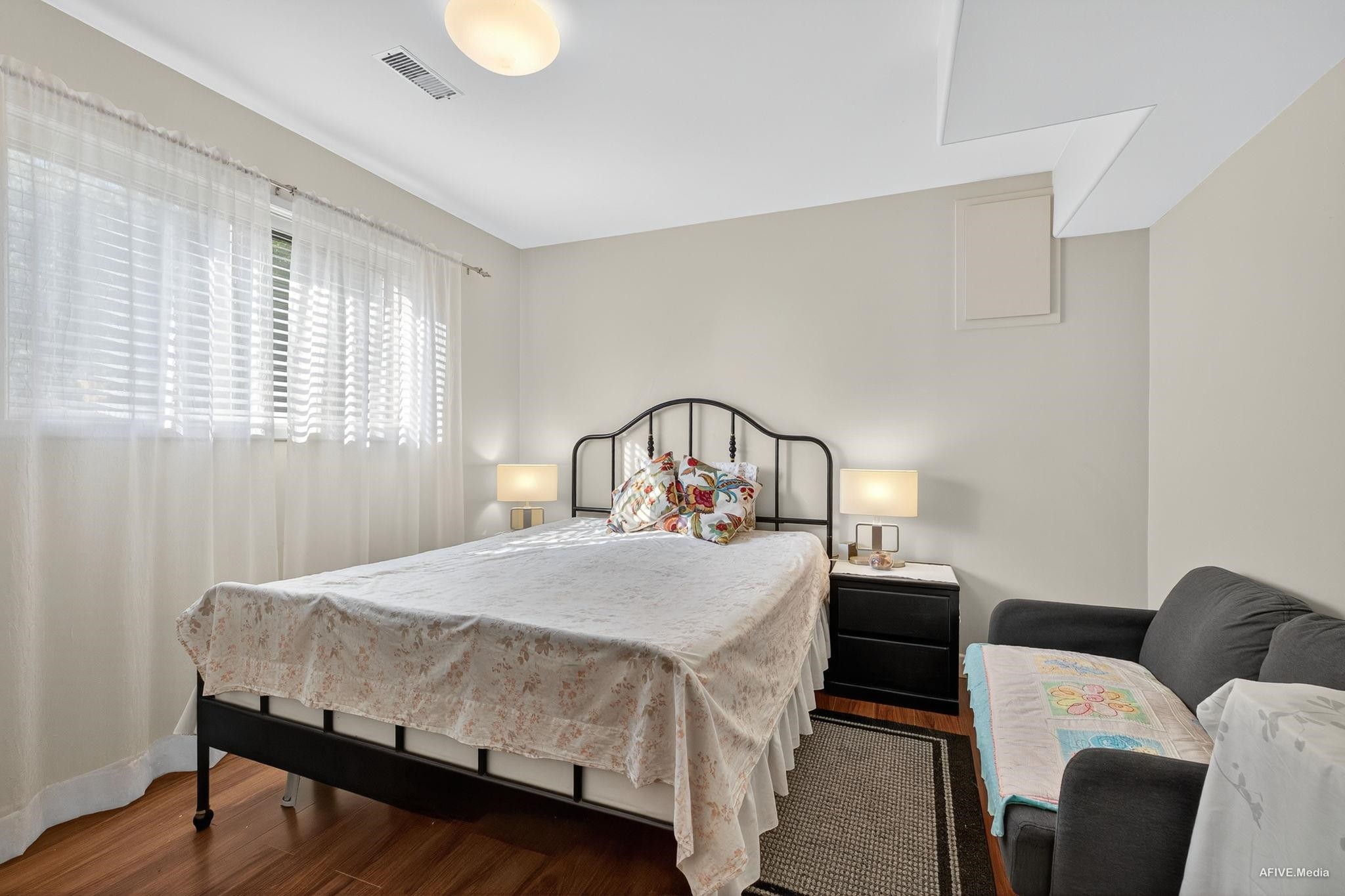 









3443


Shuswap

Terrace,
Abbotsford,




BC
V2T 4Z4

