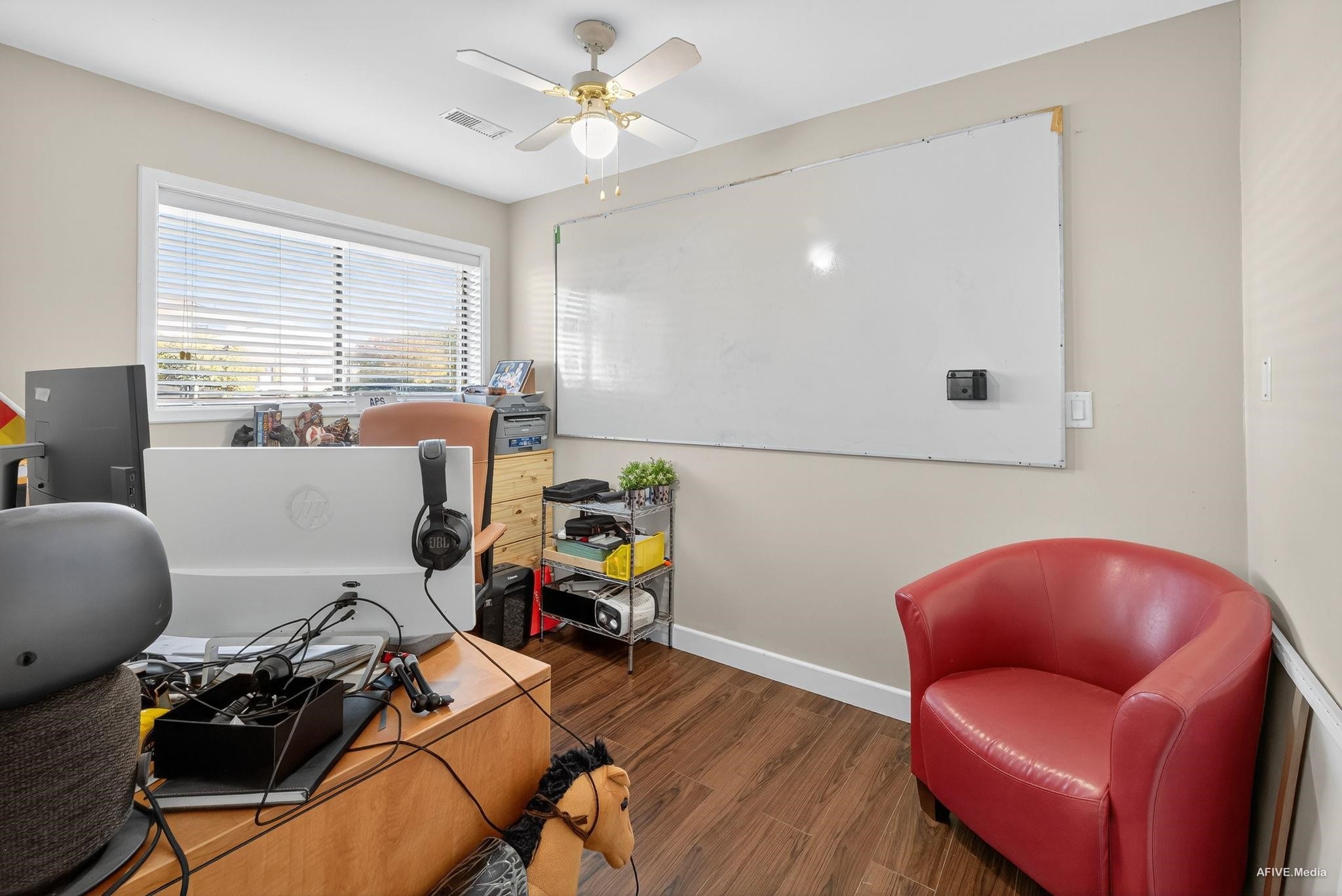 









3443


Shuswap

Terrace,
Abbotsford,




BC
V2T 4Z4

