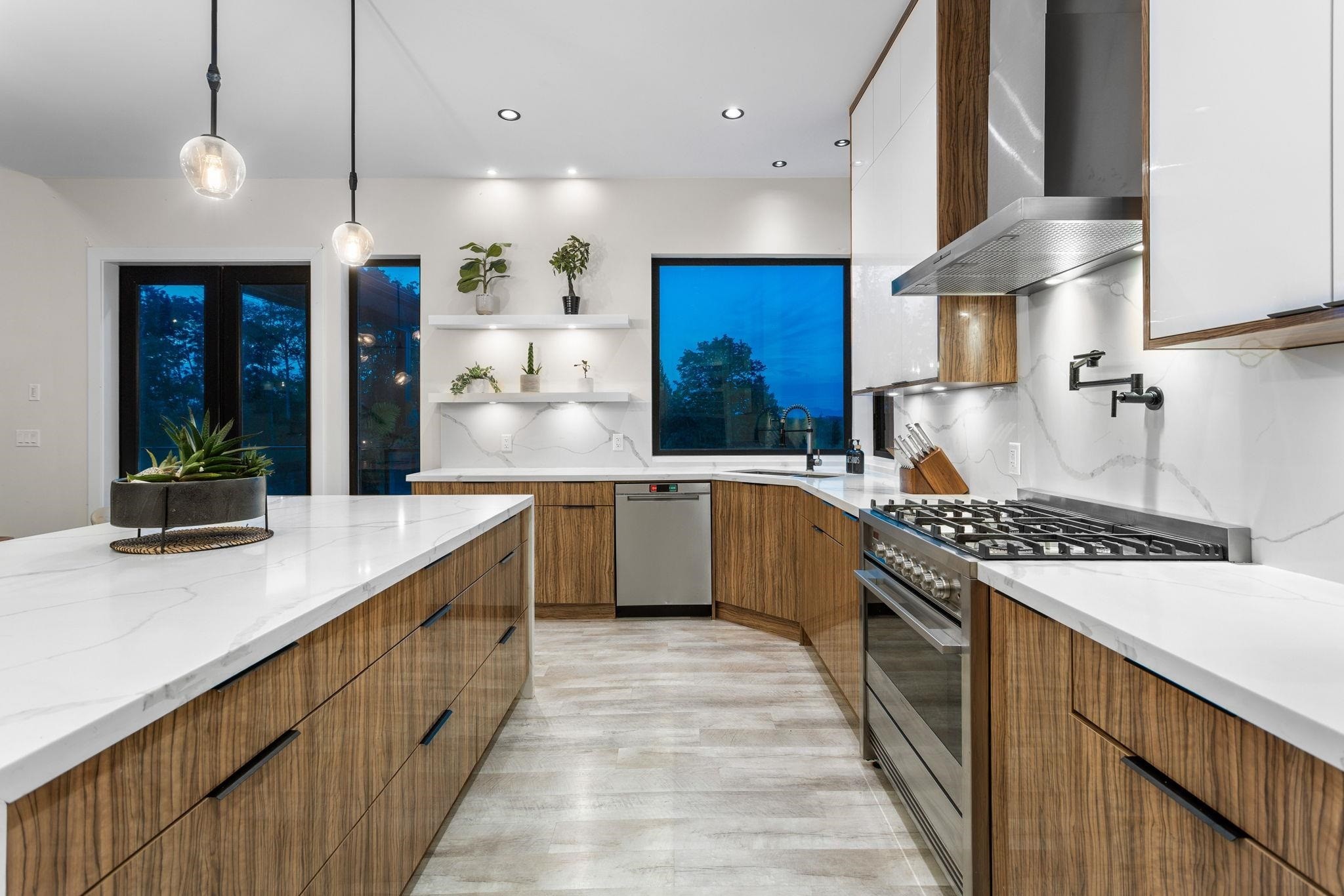 









205


210

Street,
Langley,




BC
V2Z 2G6

