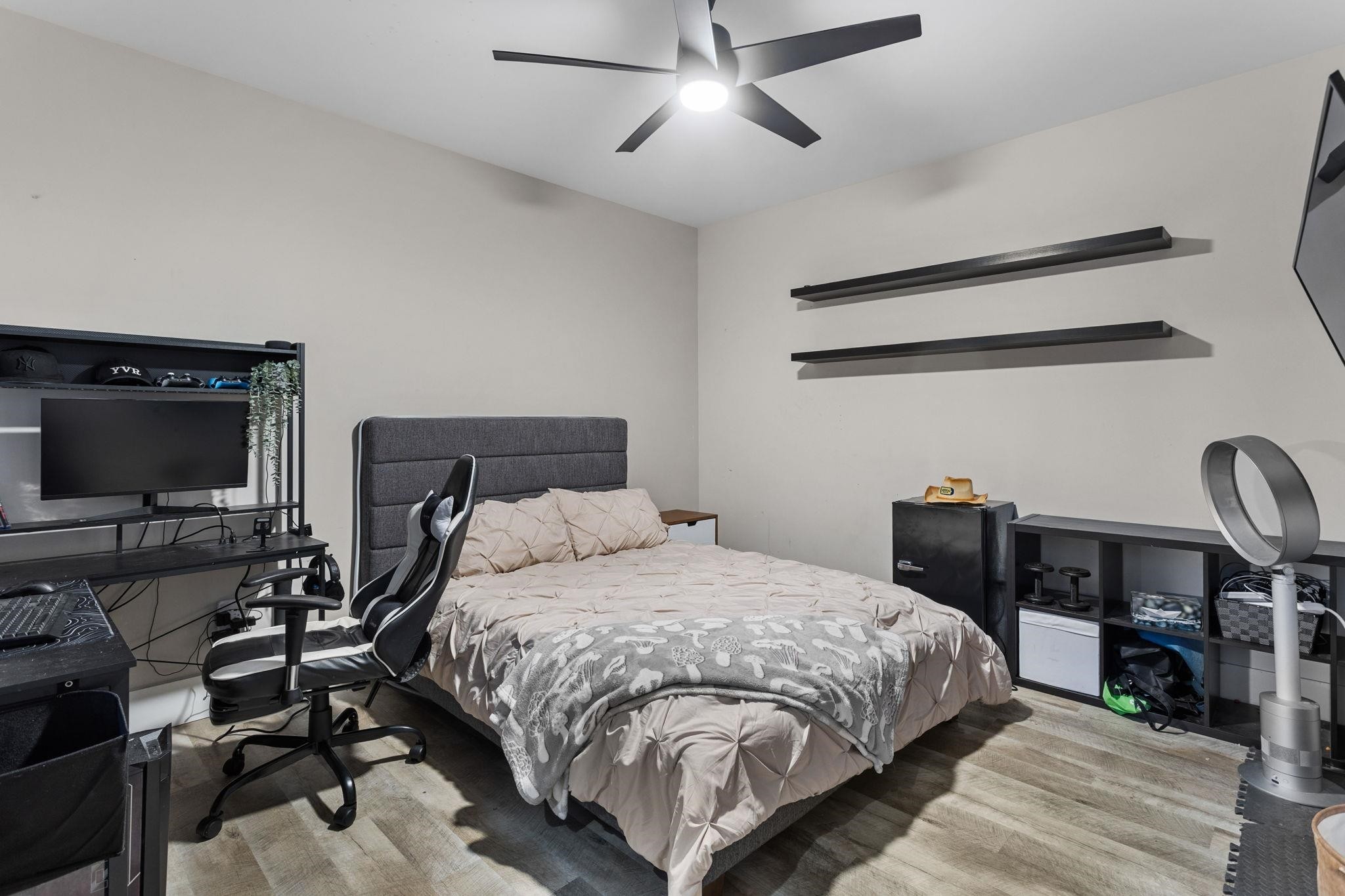 









205


210

Street,
Langley,




BC
V2Z 2G6

