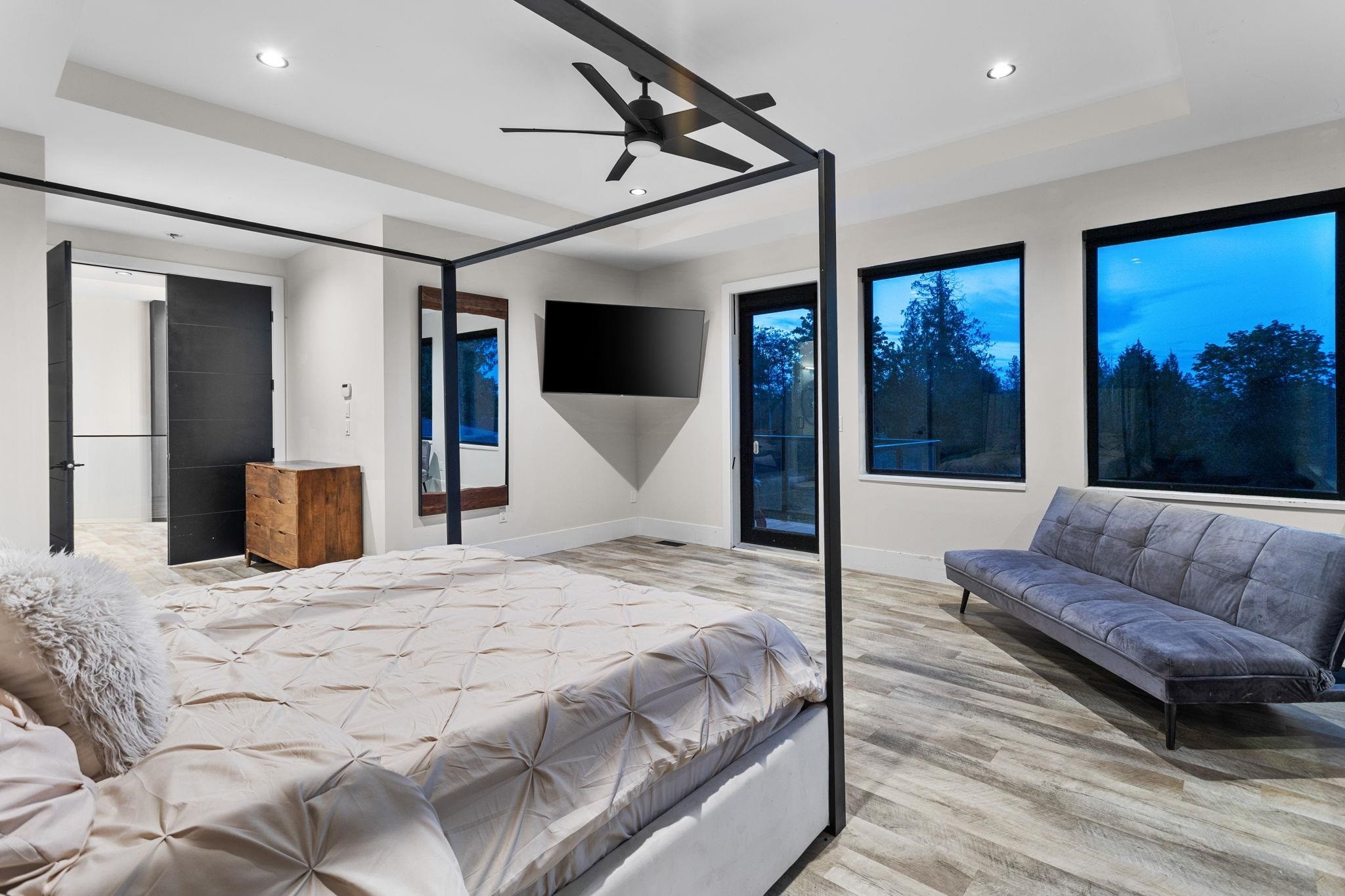 









205


210

Street,
Langley,




BC
V2Z 2G6

